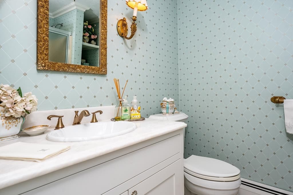 Single Family Residence at 15 Long Pond Cir, Barnstable MA 02632, Barnstable, photo 22 of 41