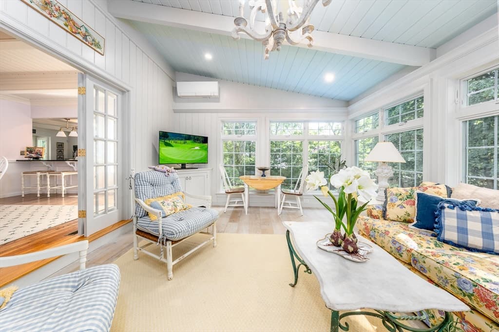 Single Family Residence at 15 Long Pond Cir, Barnstable MA 02632, Barnstable, photo 4 of 41