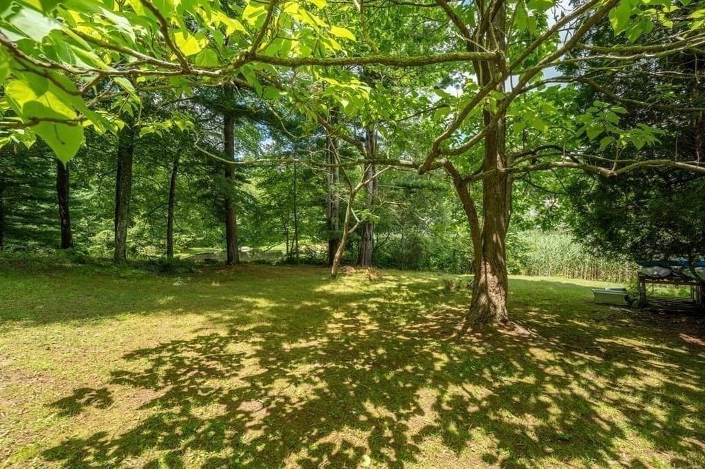 Single Family Residence at 883 River Road, Groton CT 06355, photo 5 of 23