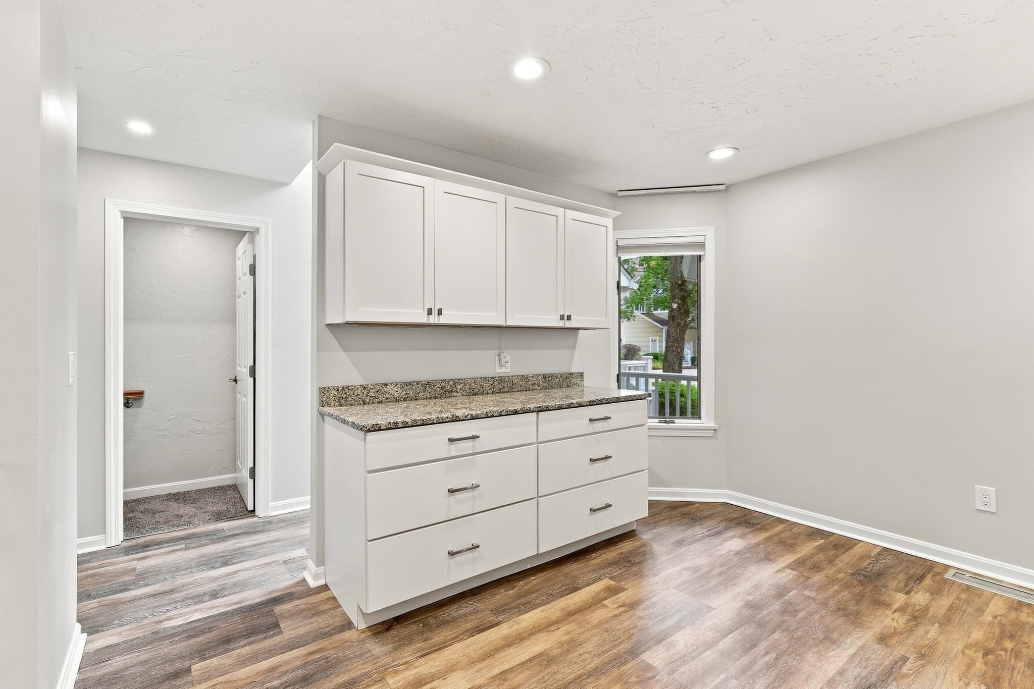 Condominium at 78 Pointe Rok Drive # 78, Worcester MA 01604, Worcester, photo 12 of 42