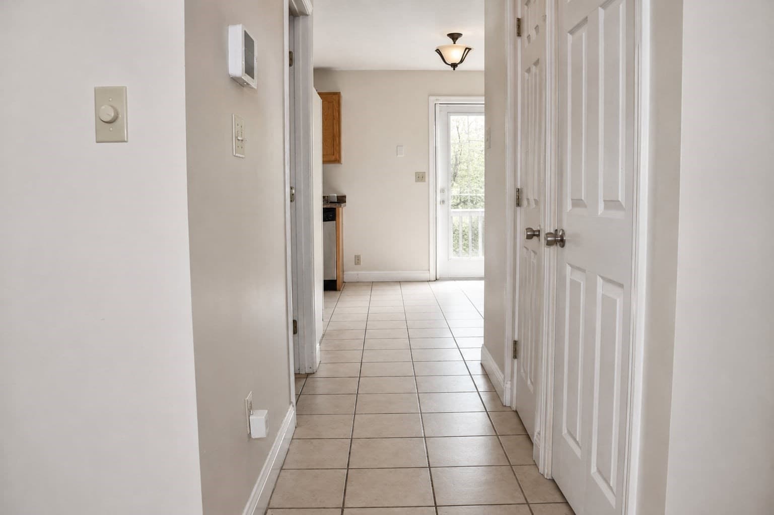 Condominium at 89 W Carpenter Street # 3, Attleboro MA 02703, Attleboro, photo 11 of 31