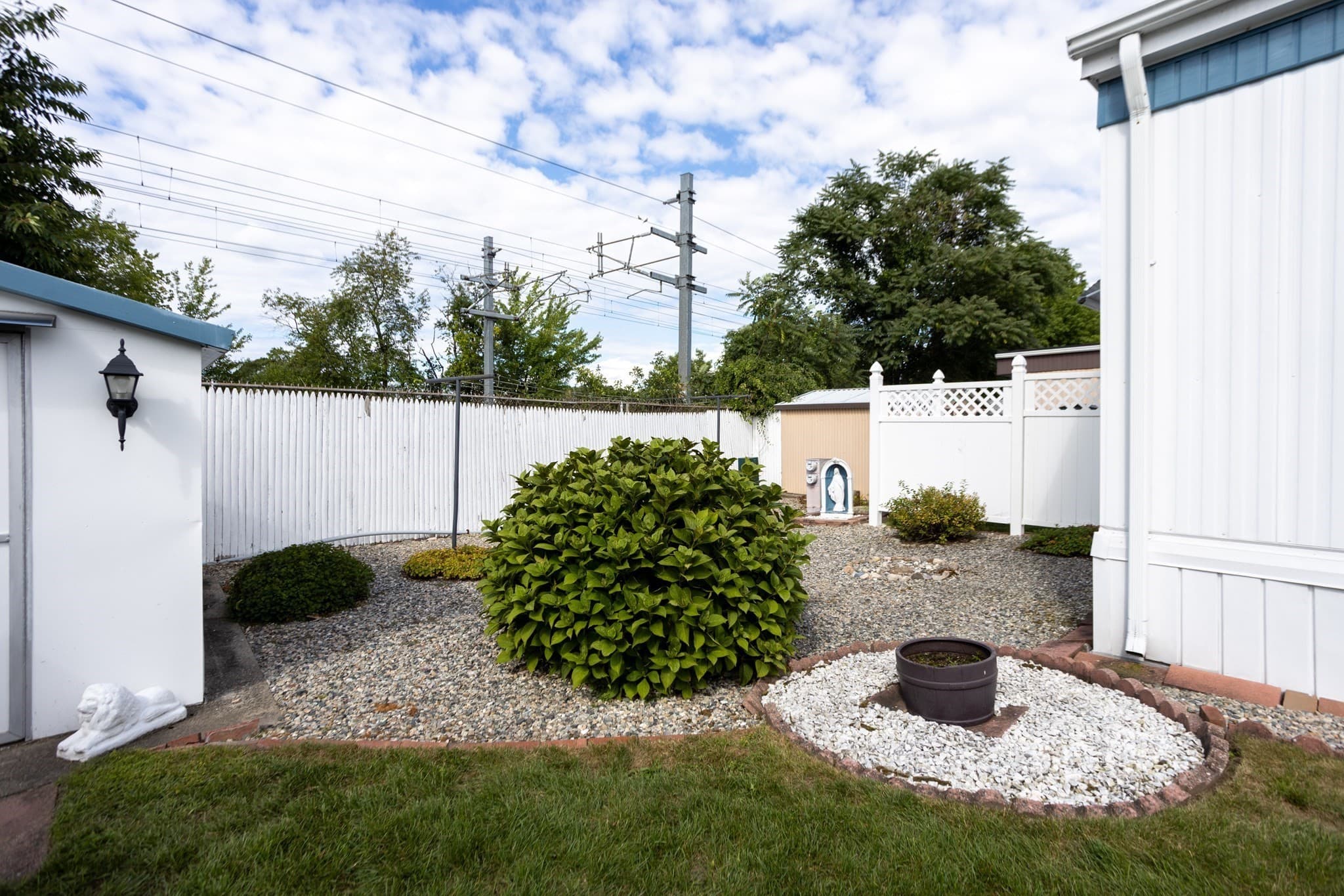 Mobile Home at 38 Colvin St, Attleboro MA 02703, Attleboro, photo 3 of 10