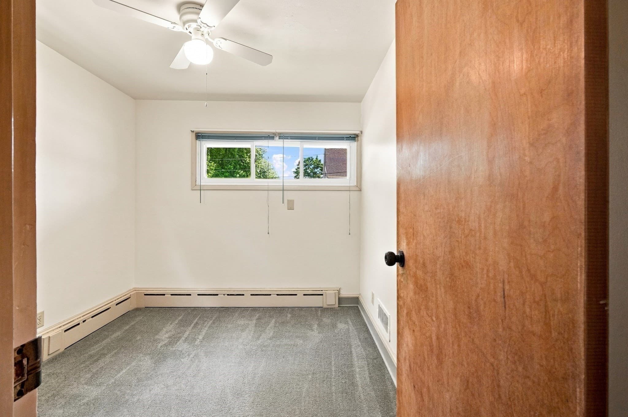 Single Family Residence at 2228 Acushnet Ave, New Bedford MA 02745, New Bedford, photo 16 of 39