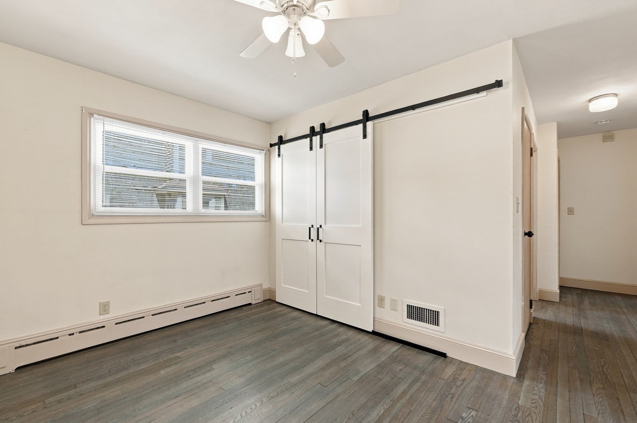 Single Family Residence at 2228 Acushnet Ave, New Bedford MA 02745, New Bedford, photo 9 of 39