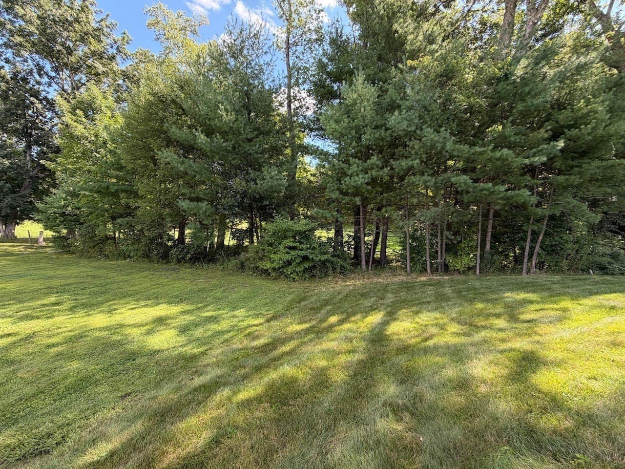 Mobile Home at 39 First Ave, Westfield MA 01085, Westfield, photo 8 of 39