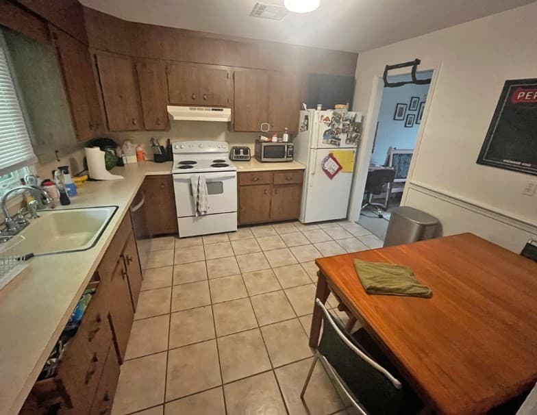 5+ Family - 5+ Units Side by Side at 263 South St, Holliston MA 01746, photo 11 of 18