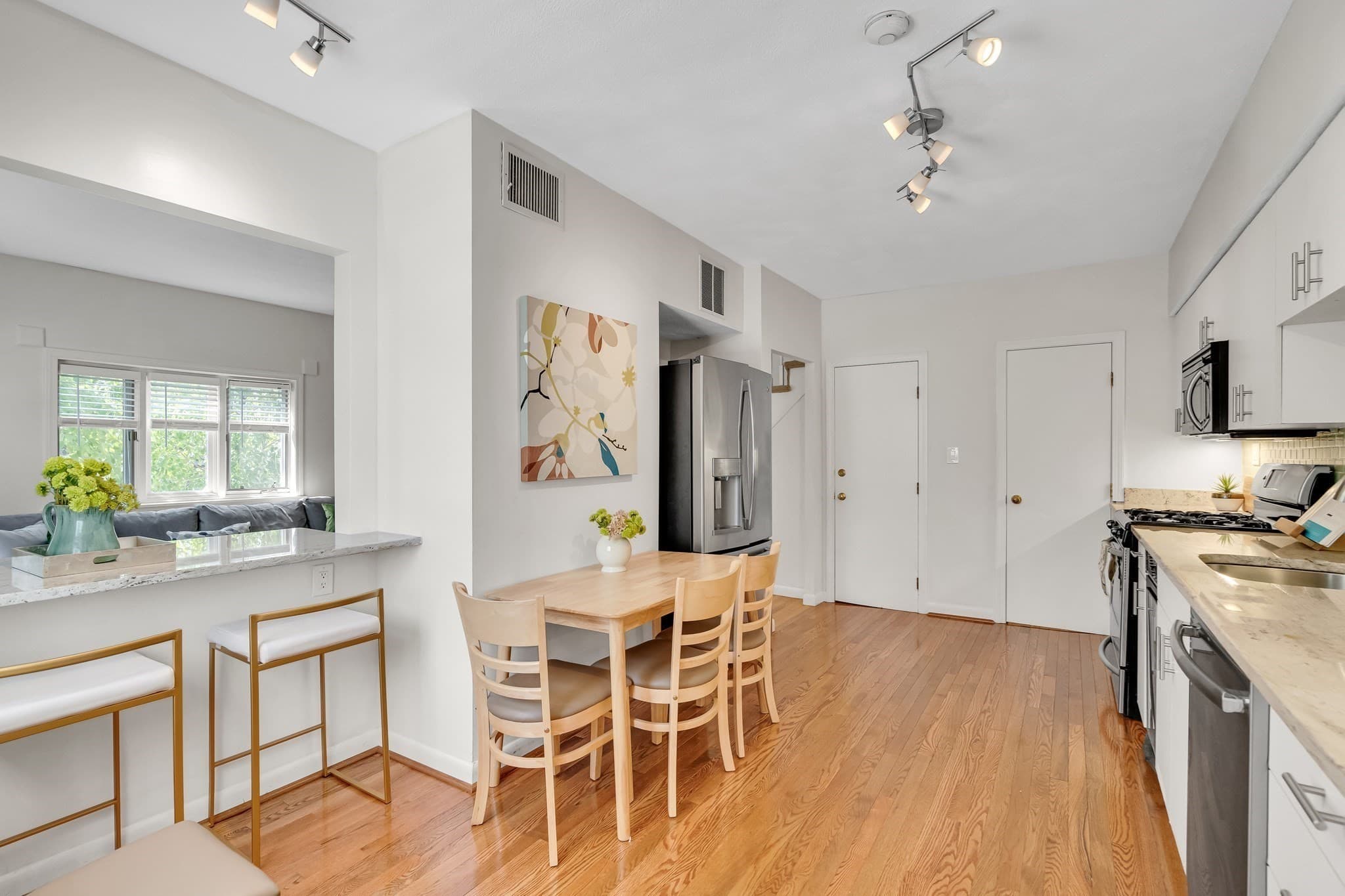 Condominium at 73 Dell Ave # 73, Melrose MA 02176, Melrose, photo 12 of 42