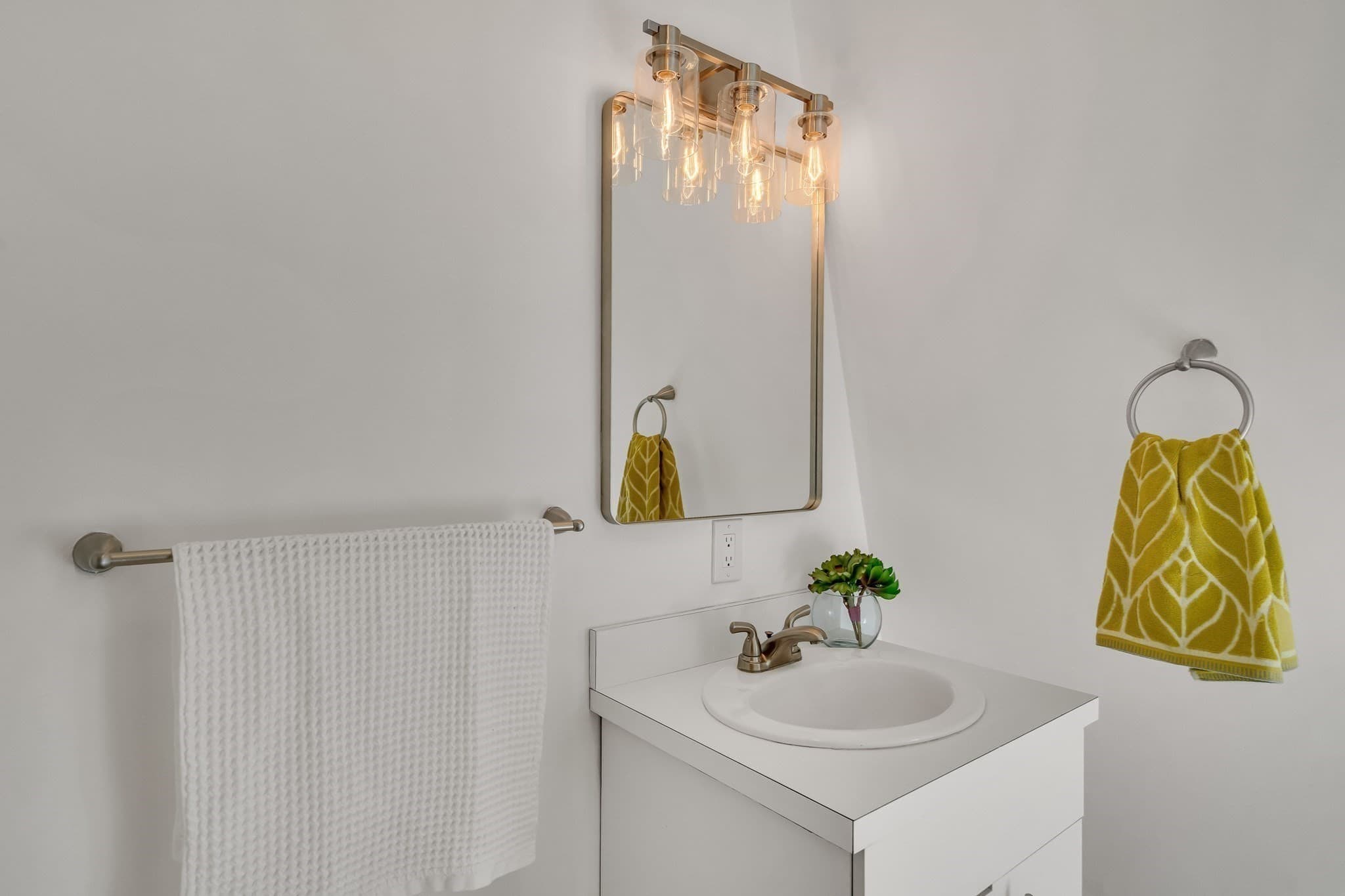 Condominium at 73 Dell Ave # 73, Melrose MA 02176, Melrose, photo 36 of 42