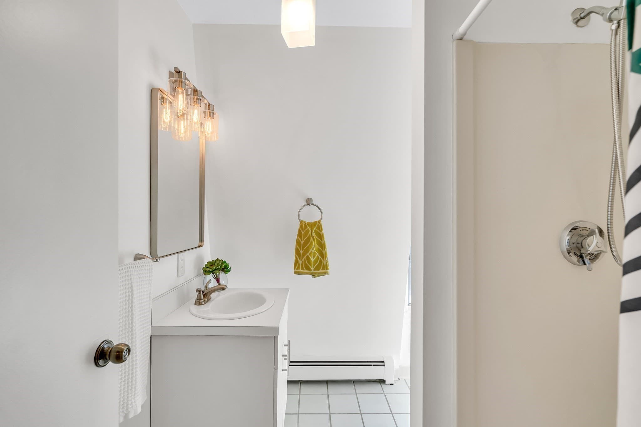 Condominium at 73 Dell Ave # 73, Melrose MA 02176, Melrose, photo 37 of 42