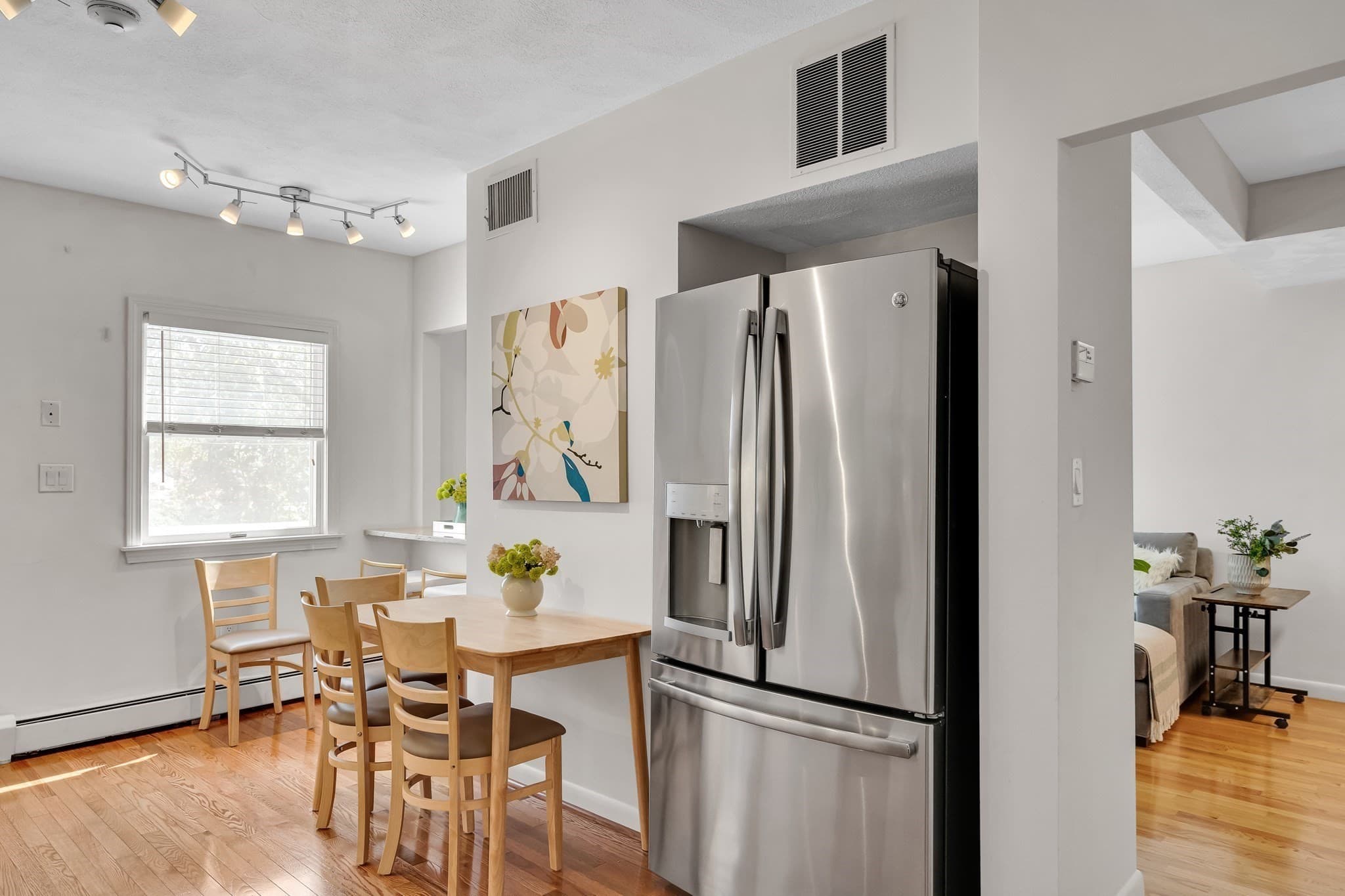Condominium at 73 Dell Ave # 73, Melrose MA 02176, Melrose, photo 11 of 42