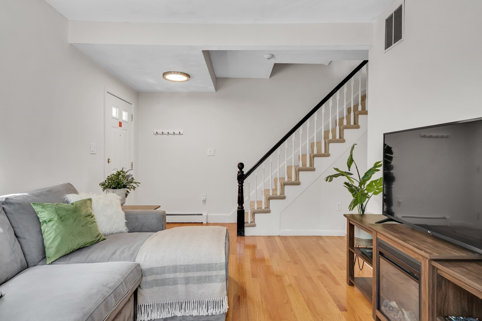 Condominium at 73 Dell Ave # 73, Melrose MA 02176, Melrose, photo 8 of 42