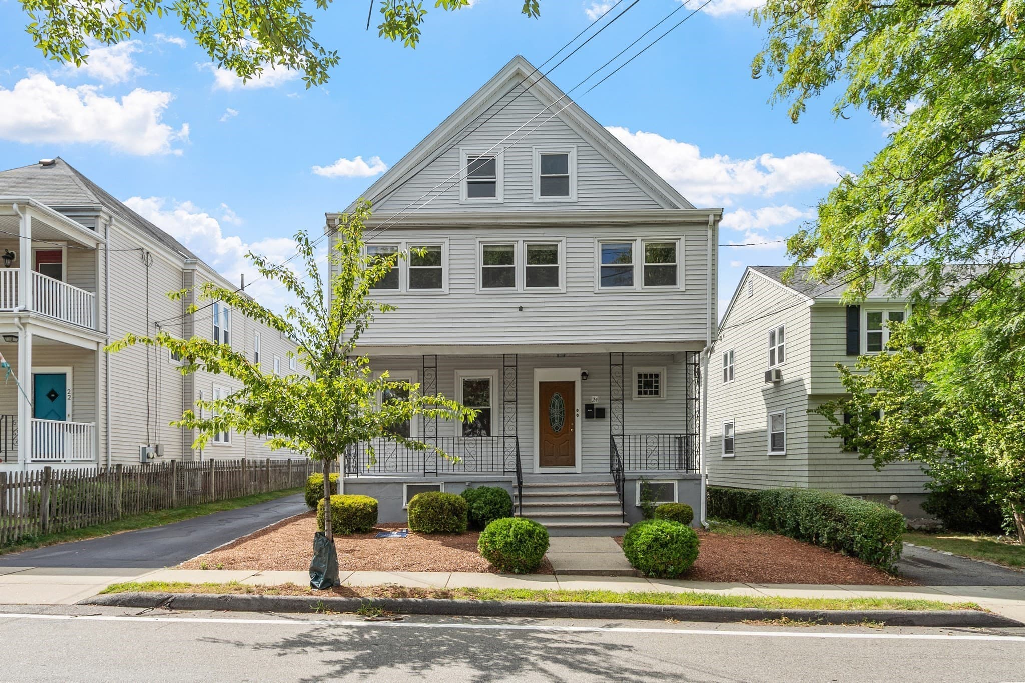 24-26 Baker St, Belmont MA 02478