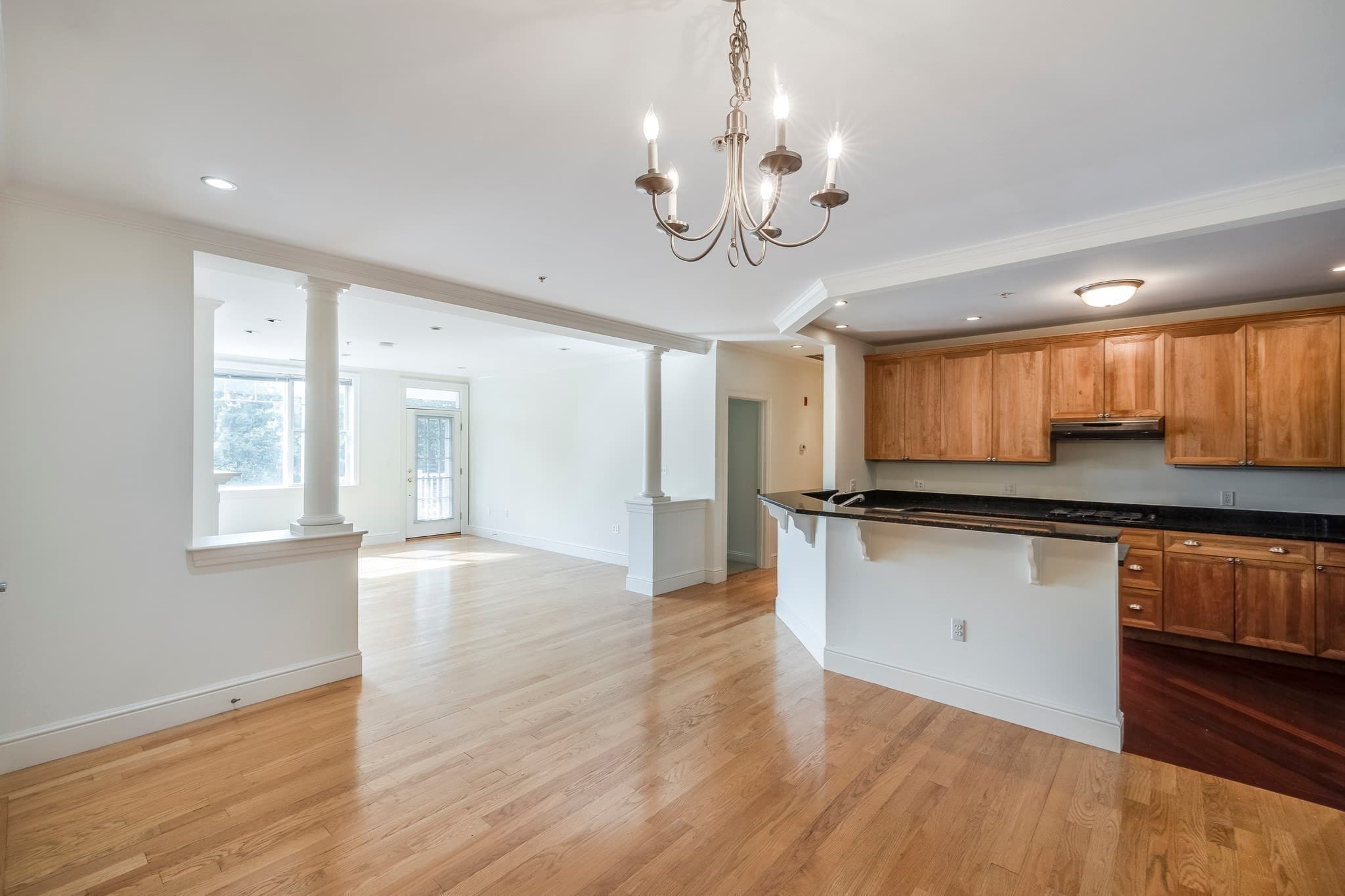 Condominium at 122 Johnson Woods Dr # 103, Reading MA 01867, Reading, photo 3 of 11