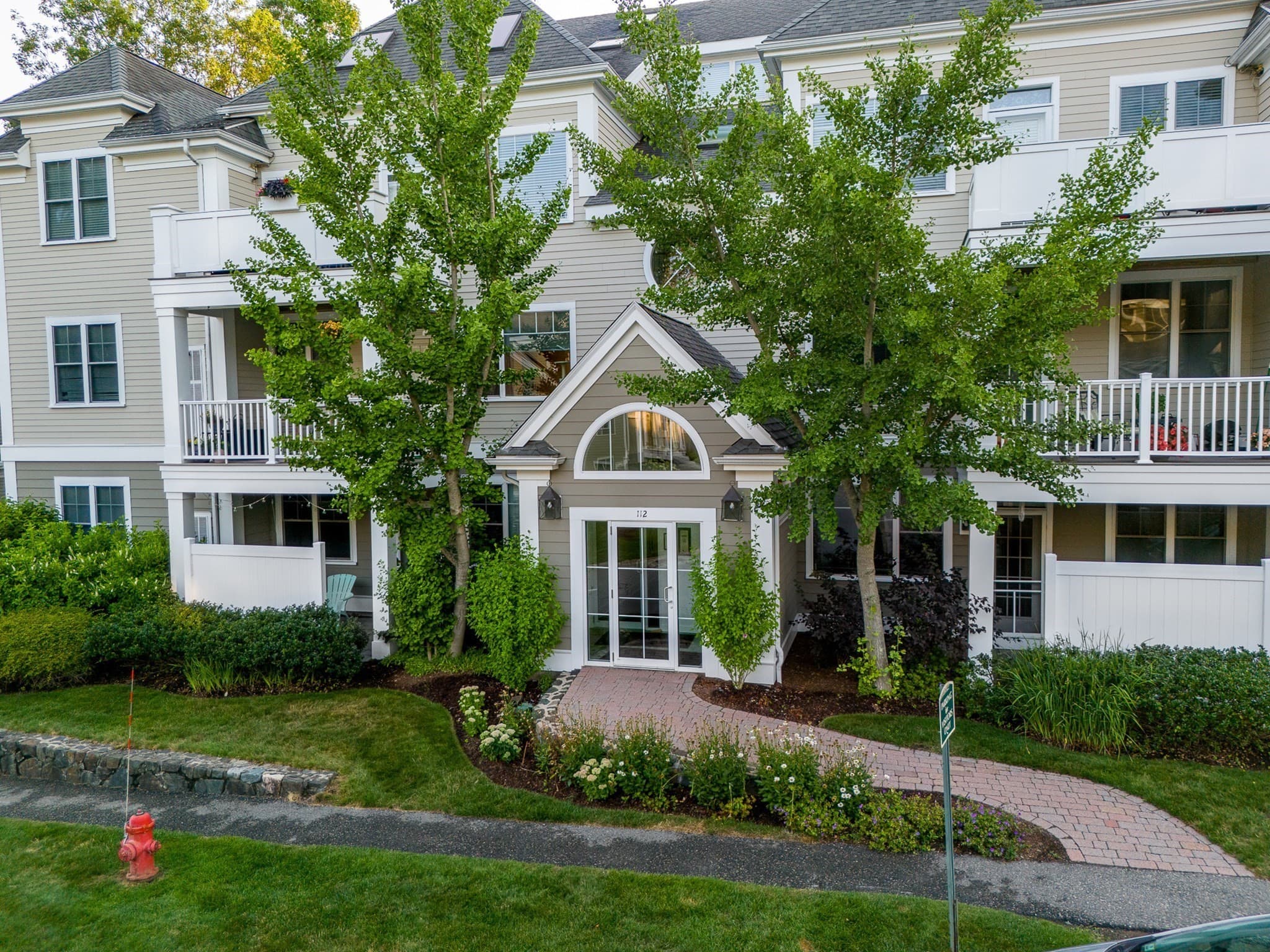 122 Johnson Woods Dr # 103, Reading MA 01867