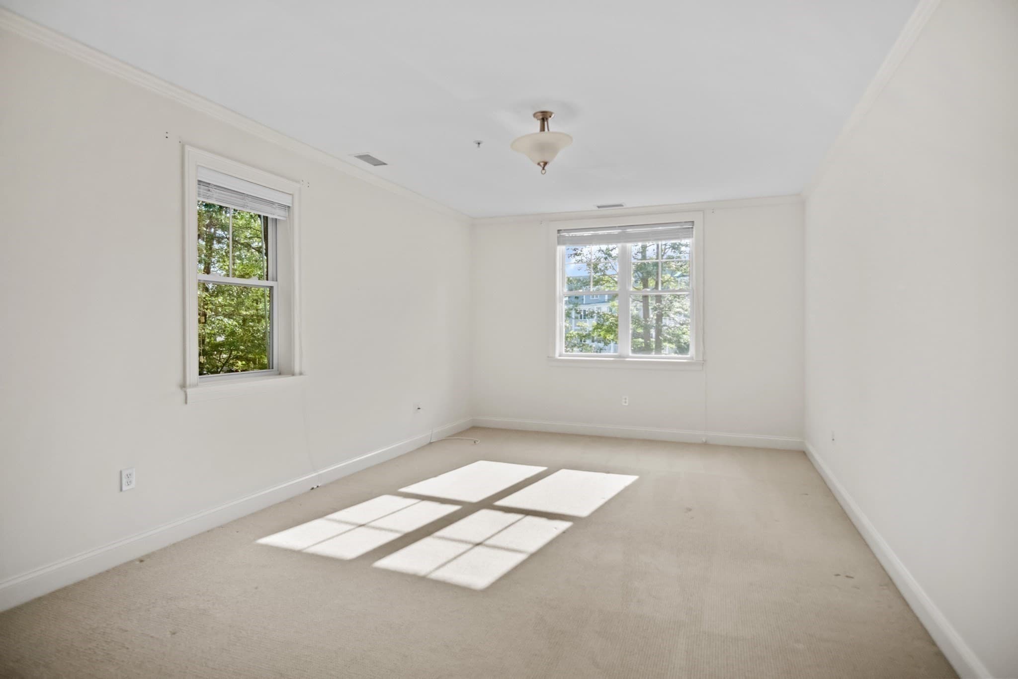 Condominium at 122 Johnson Woods Dr # 103, Reading MA 01867, Reading, photo 9 of 11