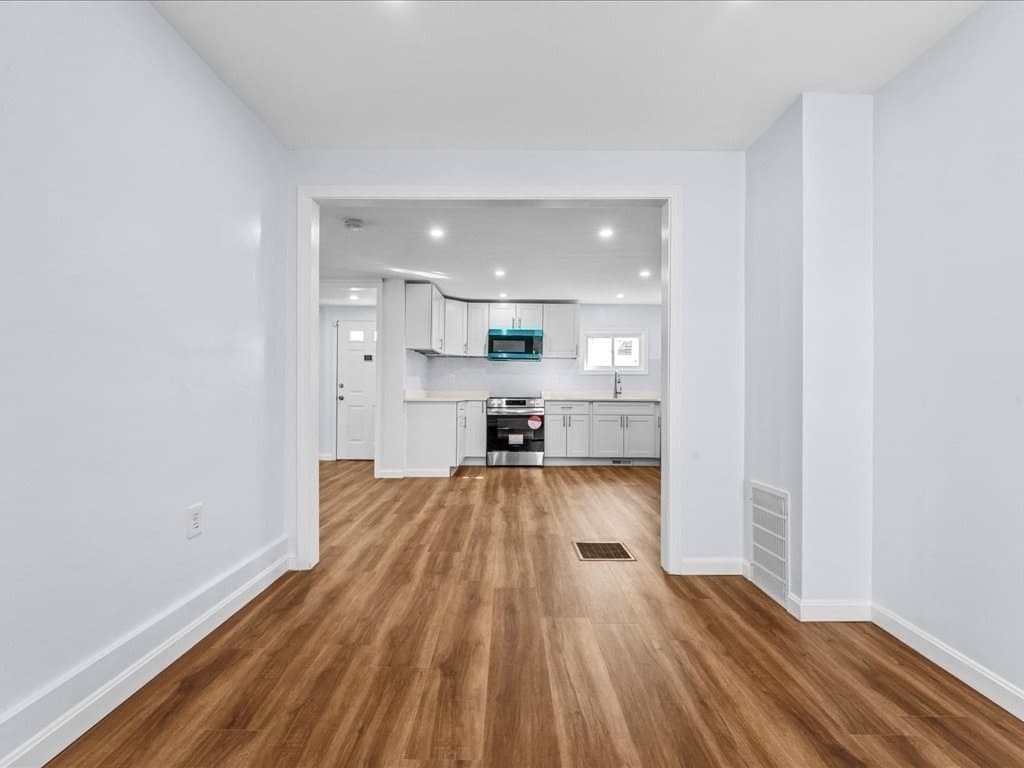 Single Family Residence at 29 Orchard St, Southbridge MA 01550, Southbridge, photo 10 of 29