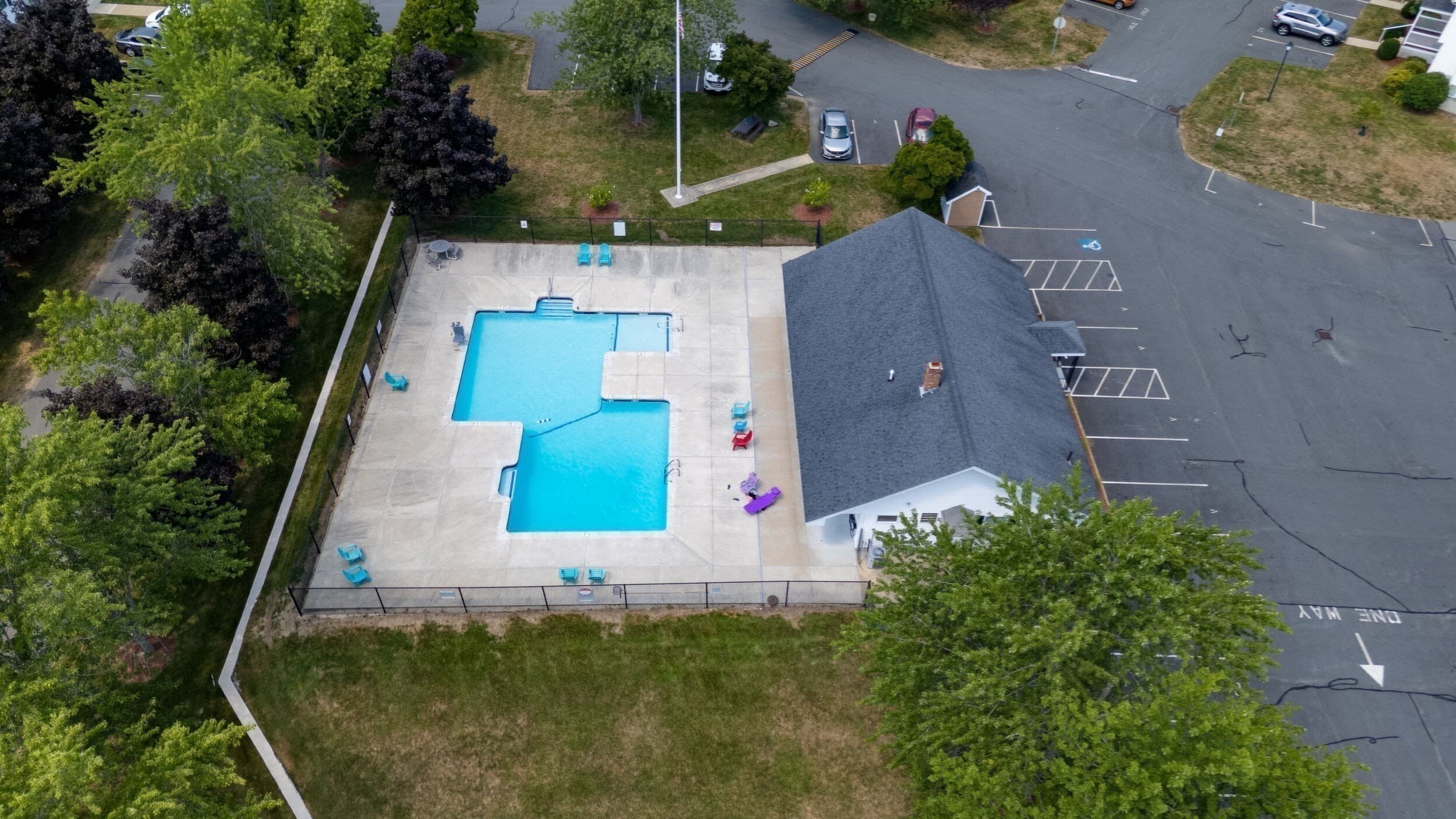 Condominium at 13 Brandee Ln # 24, Methuen MA 01844, Methuen, photo 27 of 31
