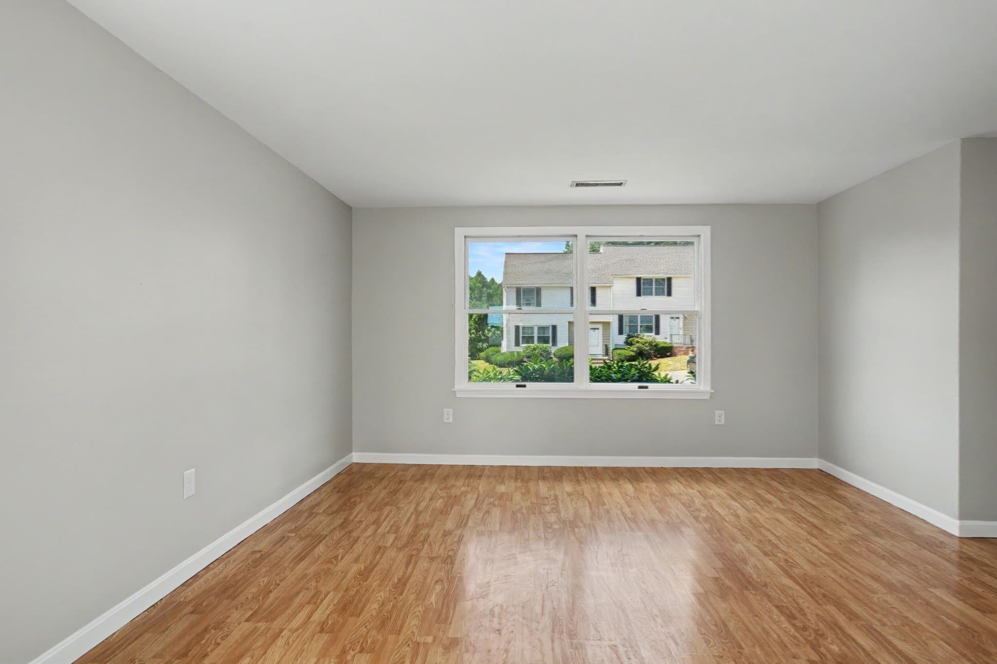 Condominium at 13 Brandee Ln # 24, Methuen MA 01844, Methuen, photo 12 of 31