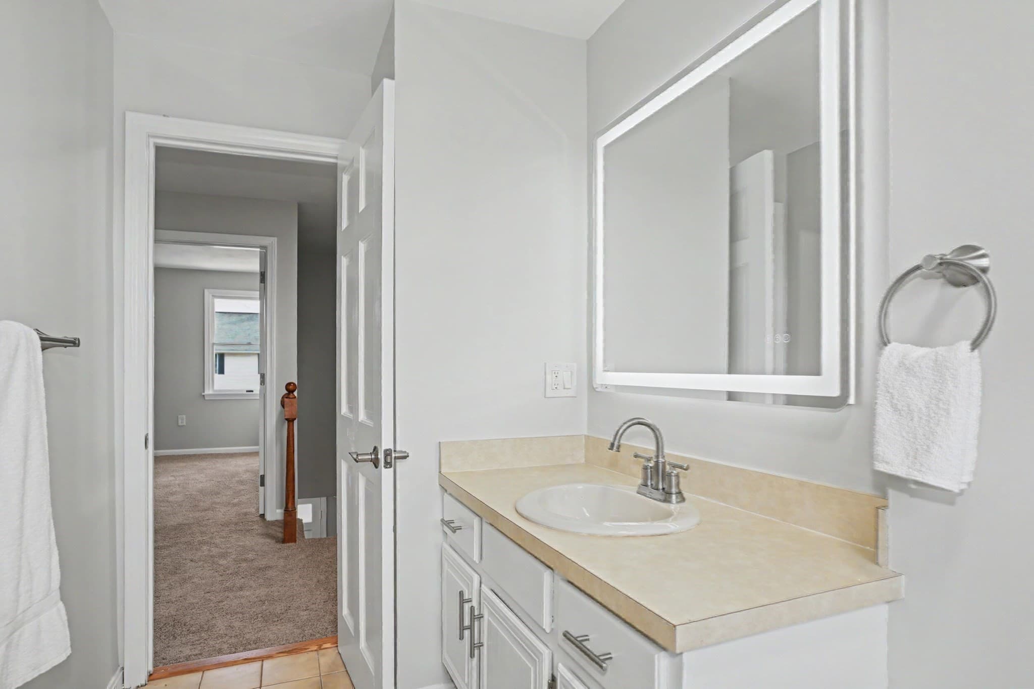 Condominium at 13 Brandee Ln # 24, Methuen MA 01844, Methuen, photo 19 of 31