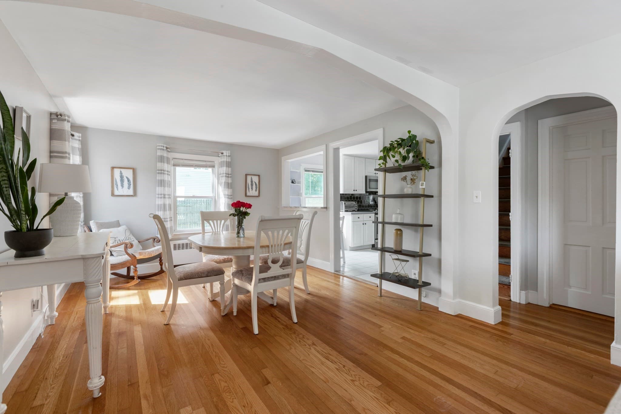 Single Family Residence at 4 Maxdale Rd, Worcester MA 01602, Worcester, photo 8 of 36