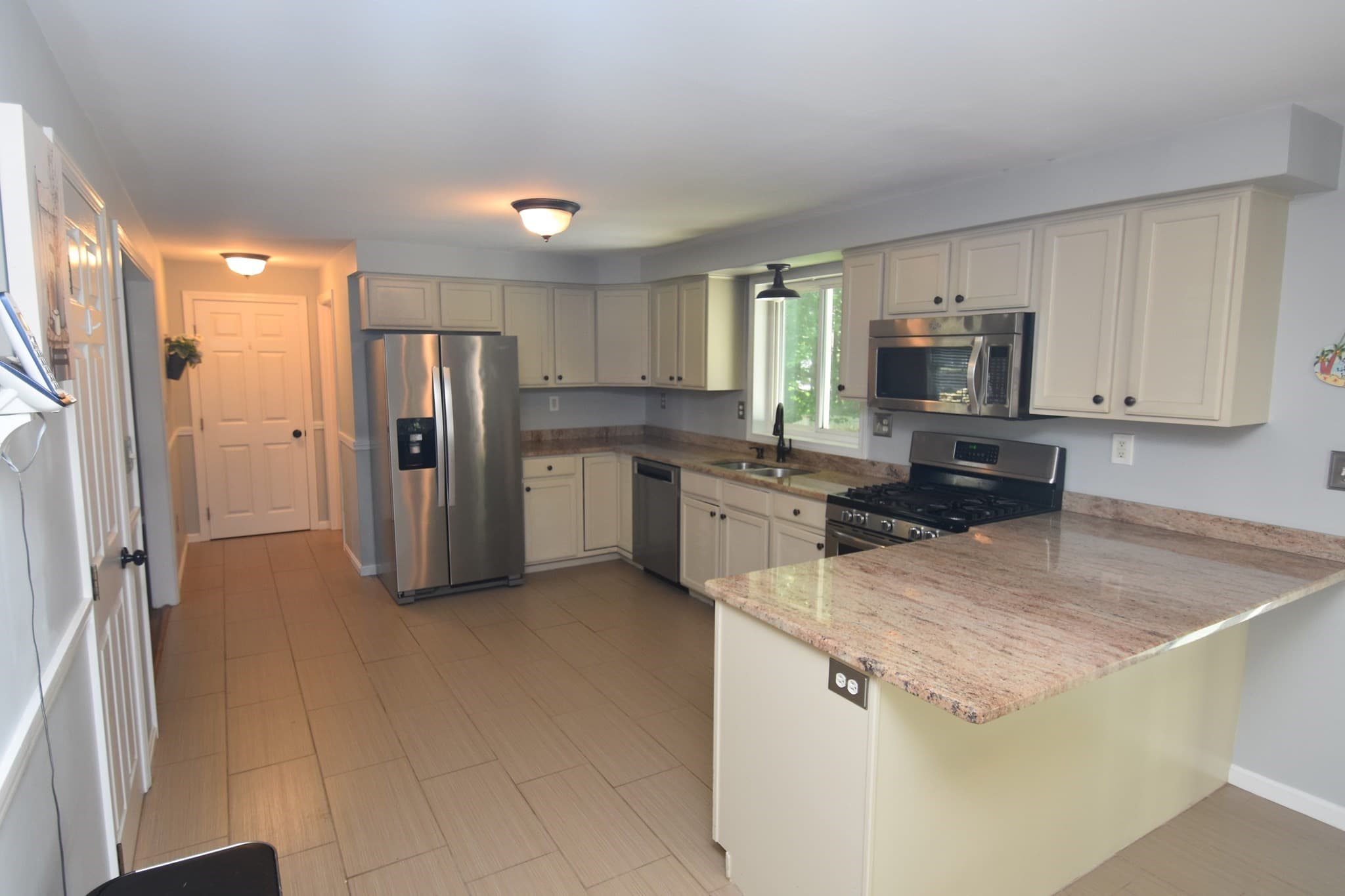 Single Family Residence at 87 Photine Drive, Lowell MA 01854, Lowell, photo 11 of 32