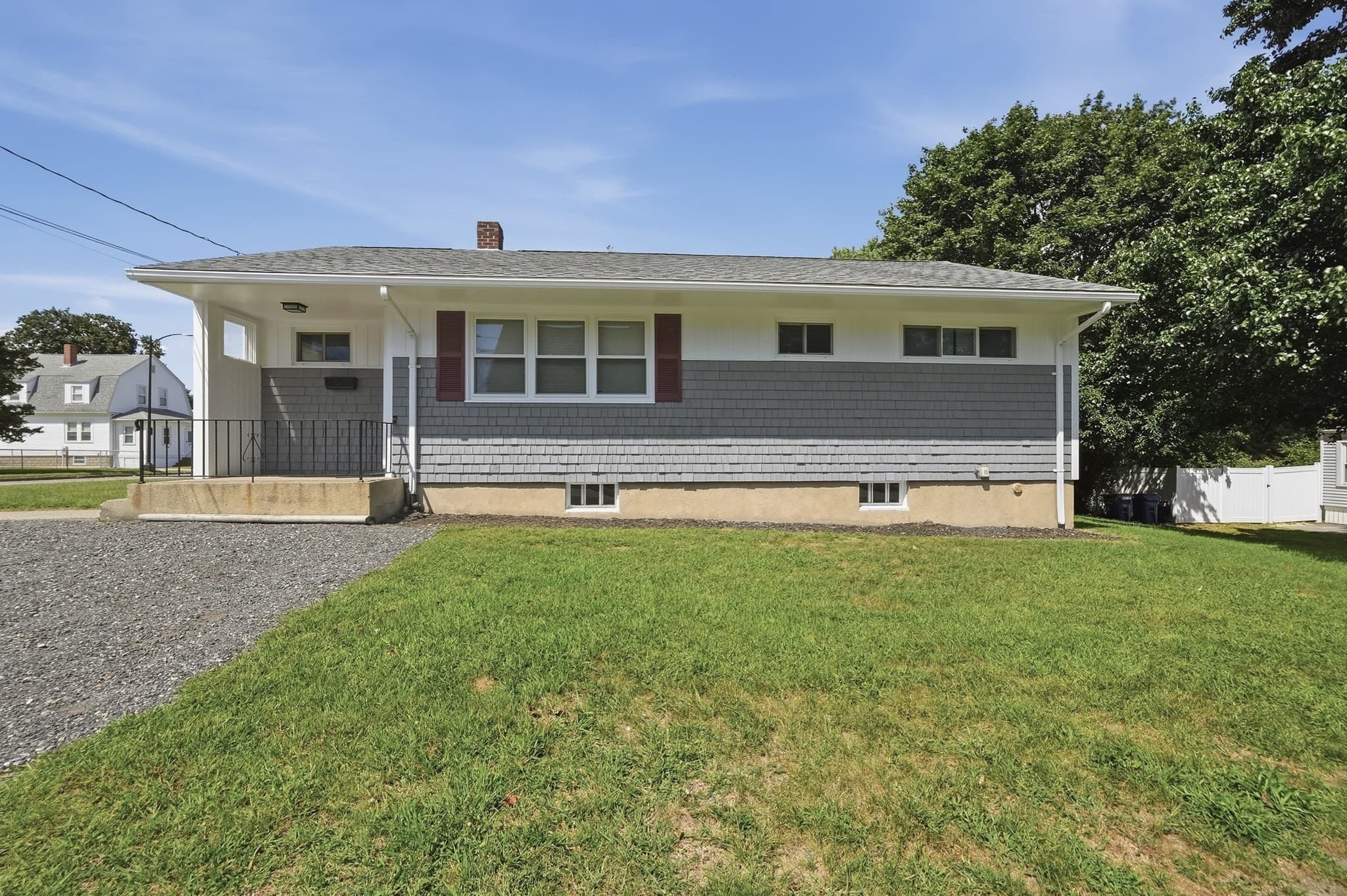 2228 Acushnet Ave, New Bedford MA 02745