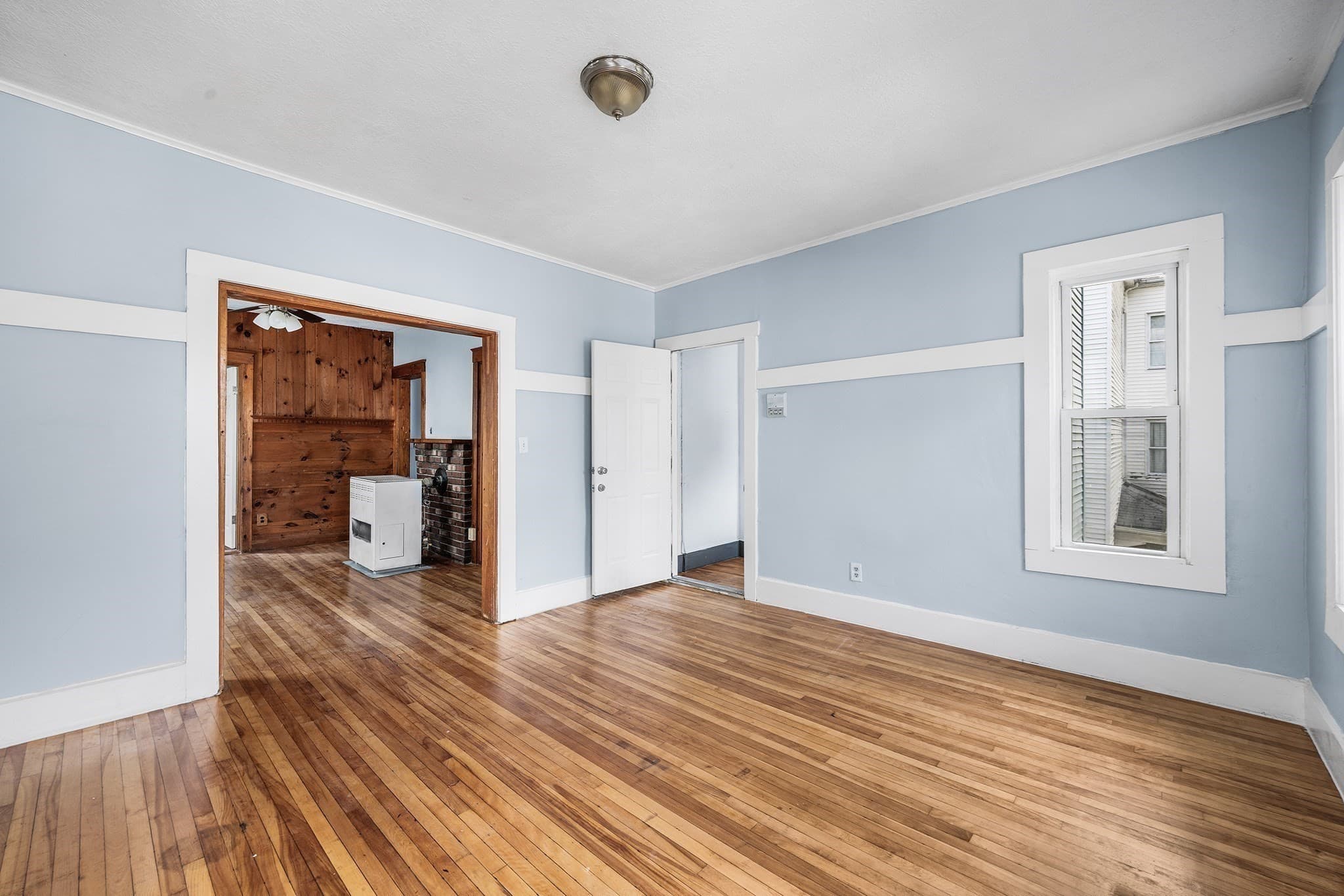 3 Family at 5 Freeland Ter, Worcester MA 01603, Worcester, photo 13 of 22