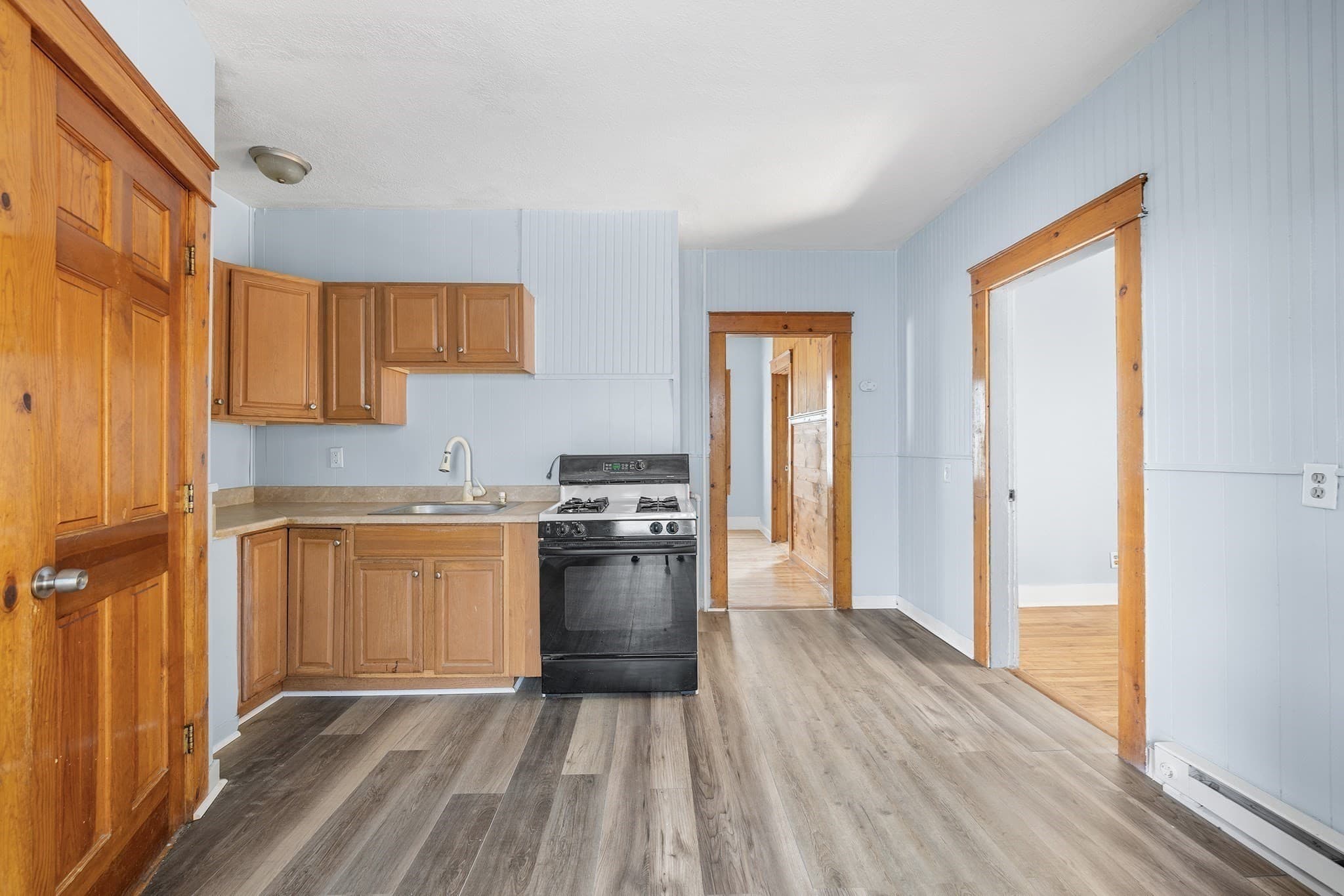 3 Family at 5 Freeland Ter, Worcester MA 01603, Worcester, photo 9 of 22