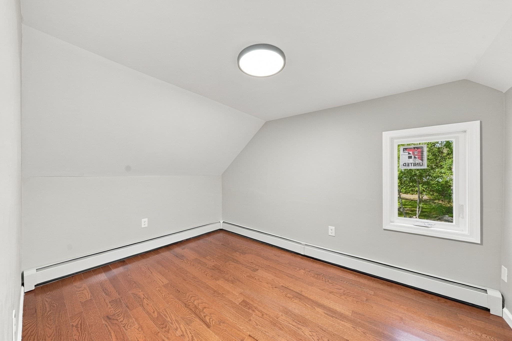 Single Family Residence at 963 Russells Mills Rd, Dartmouth MA 02748, photo 24 of 27