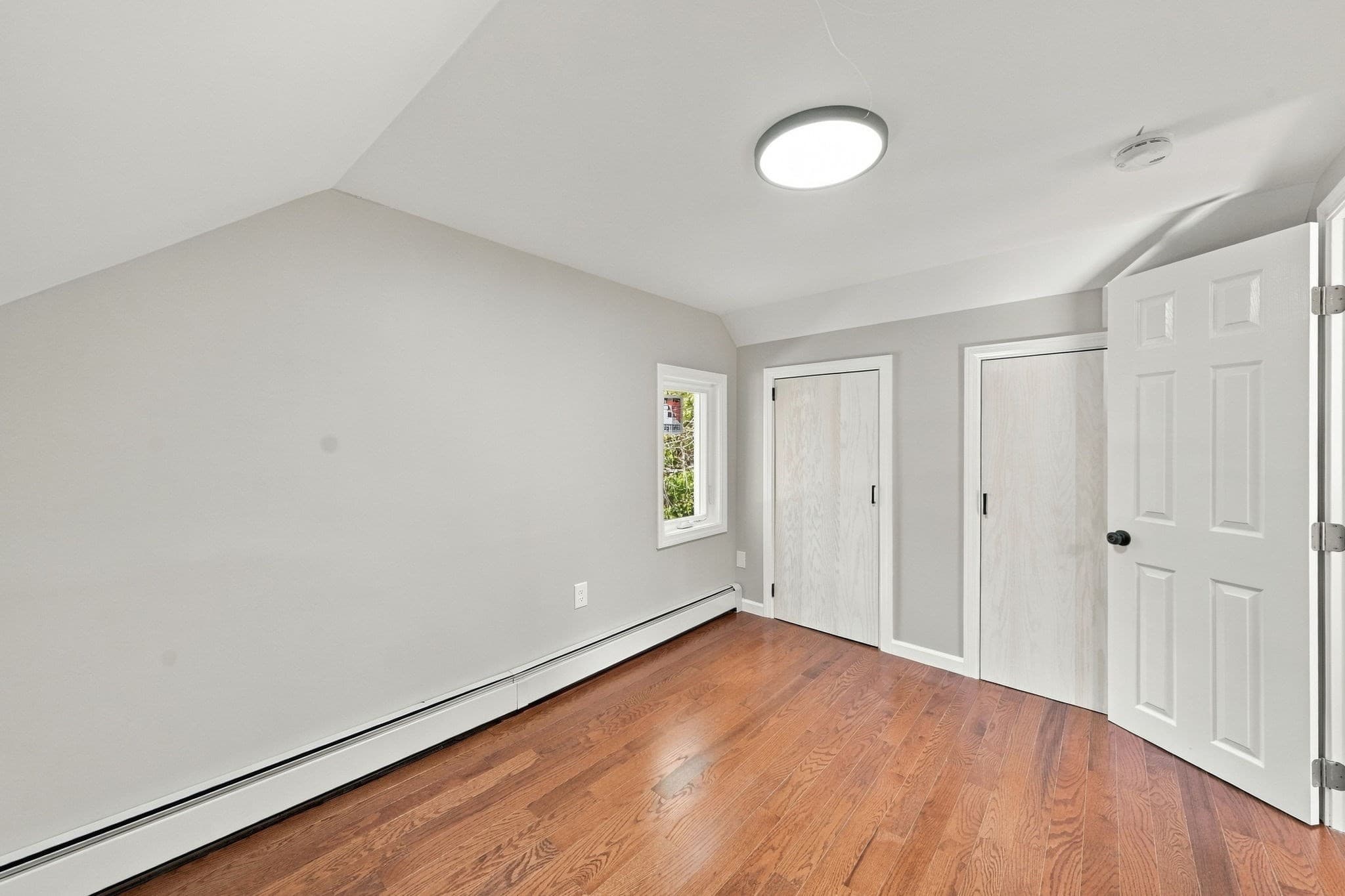 Single Family Residence at 963 Russells Mills Rd, Dartmouth MA 02748, photo 25 of 27