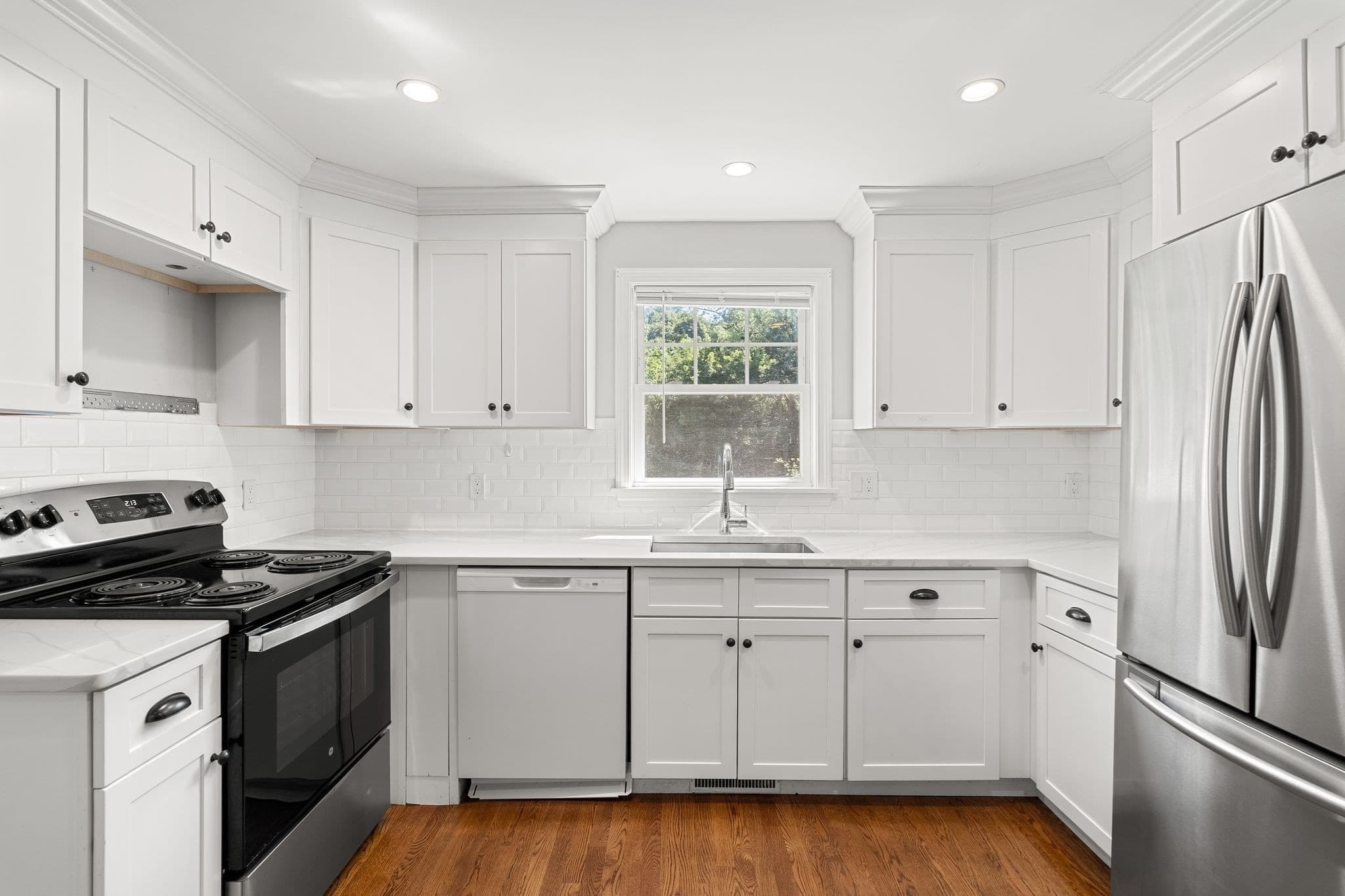Single Family Residence at 106 Lynnfield St, Peabody MA 01960, Peabody, photo 5 of 37