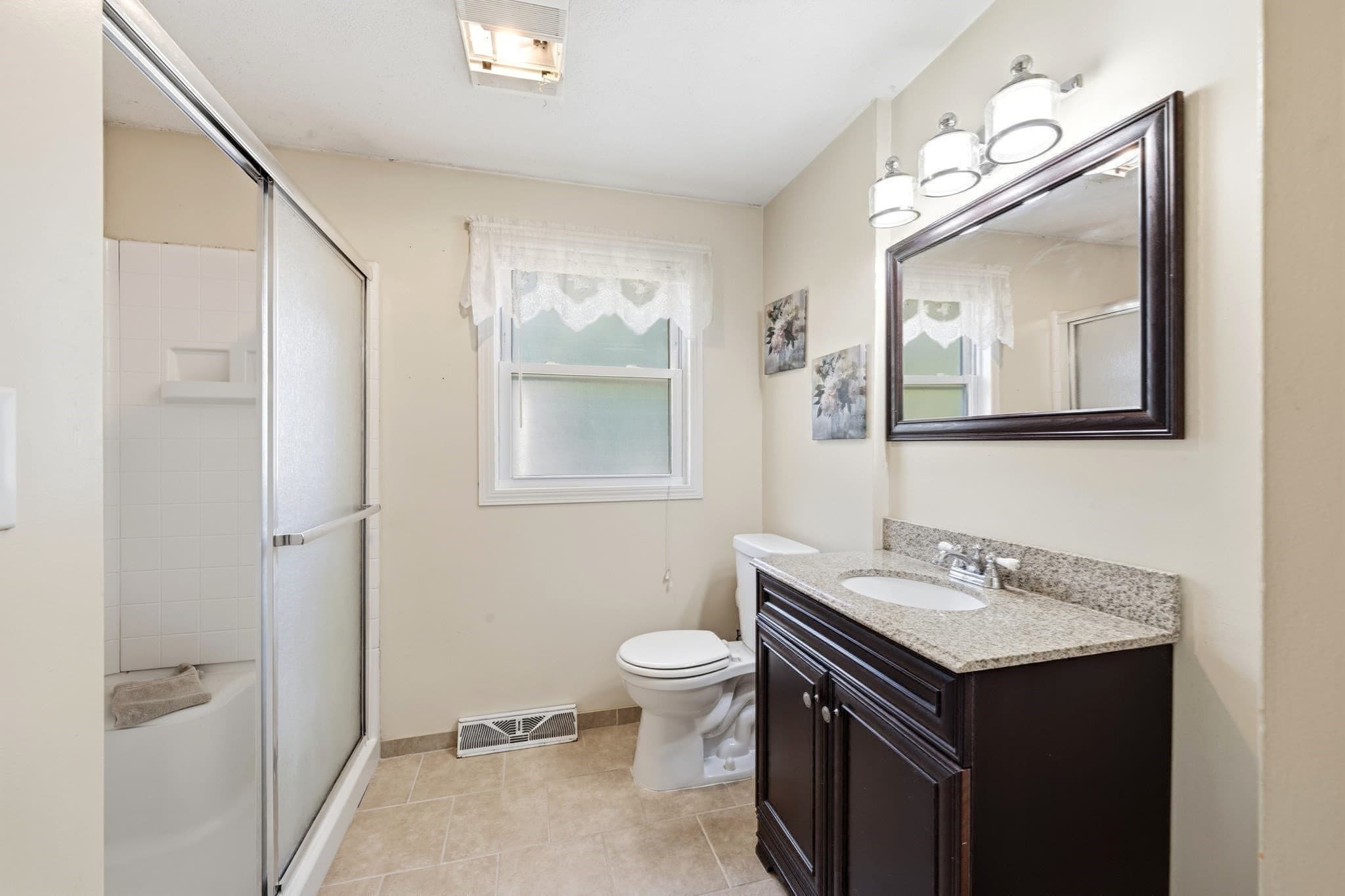 Single Family Residence at 51 Broad Street, Billerica MA 01821, photo 14 of 42