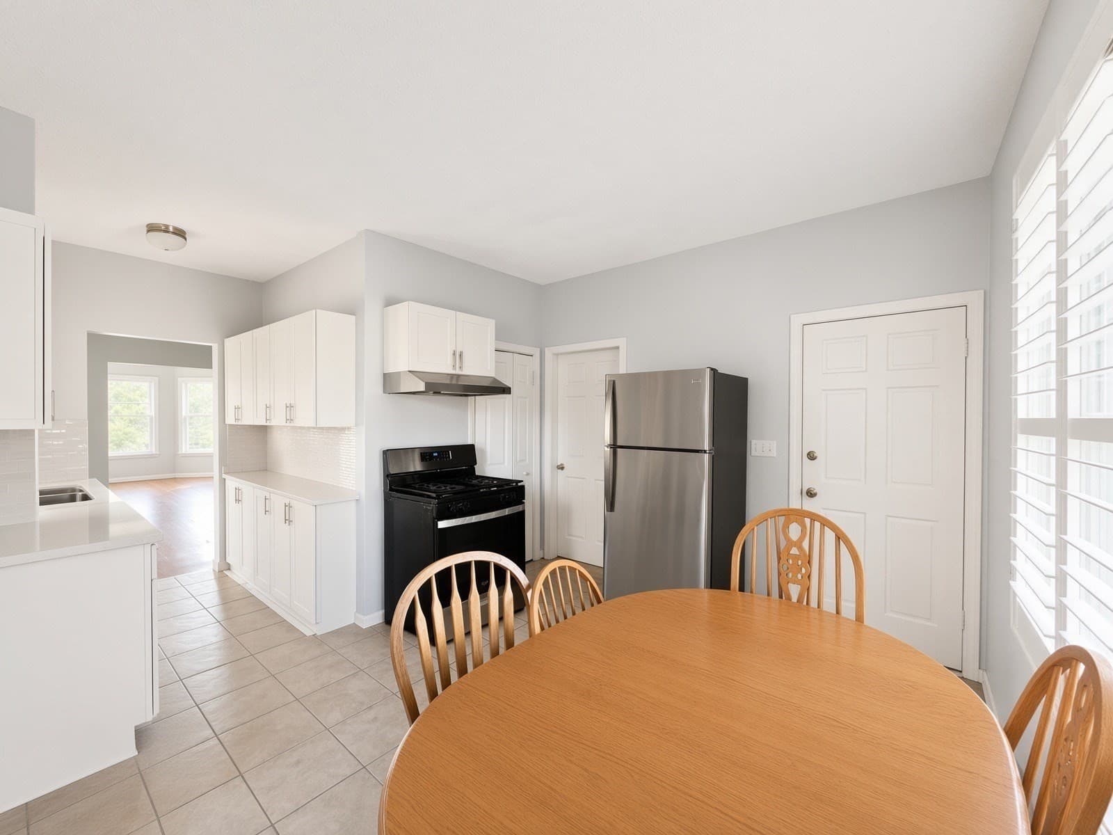 3 Family at 29-31 Tracy Ave, Lynn MA 01902, Lynn, photo 24 of 41