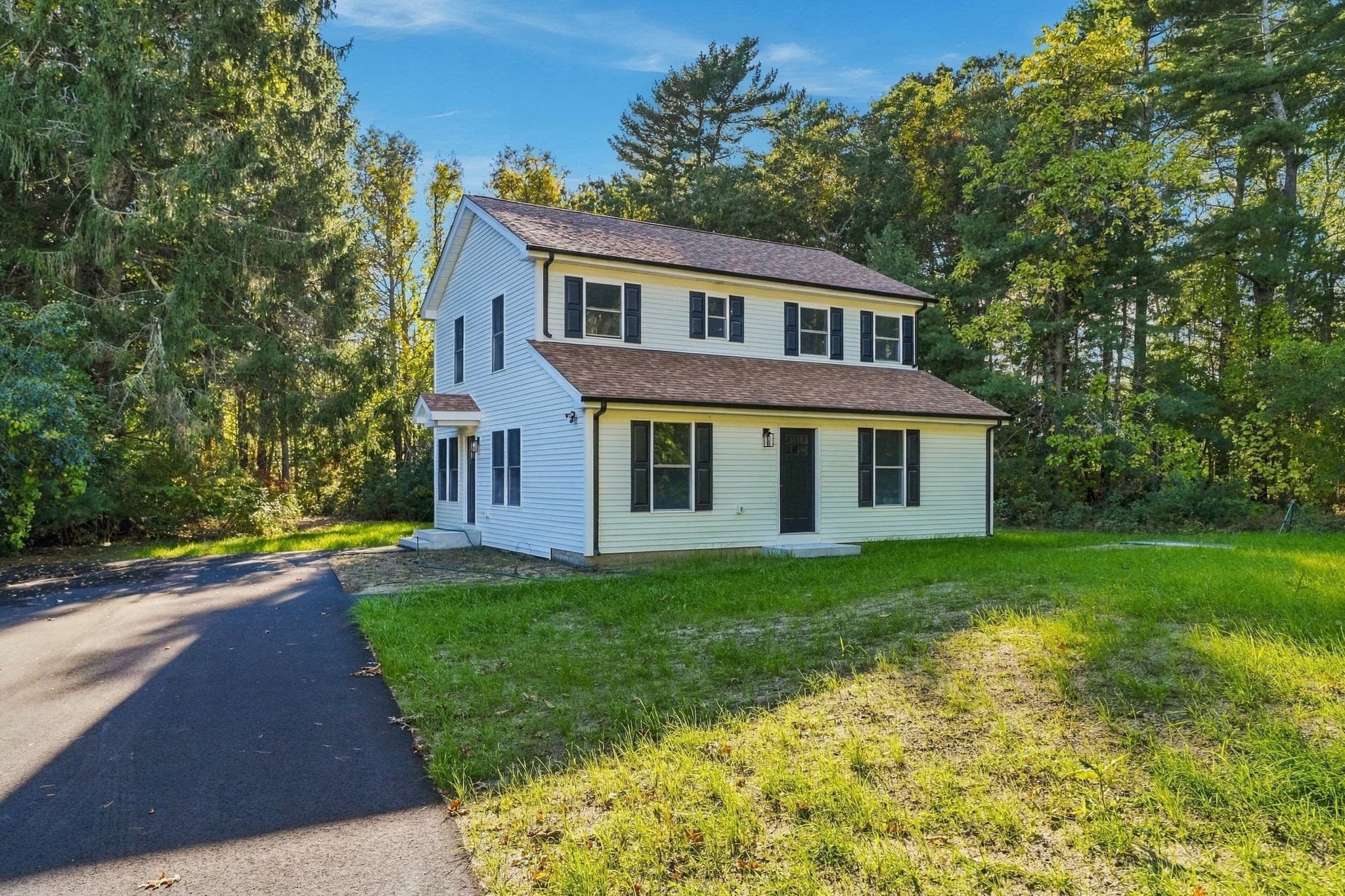 Single Family Residence at 10 Cabo Verde Way, Wareham MA 02571, photo 2 of 34