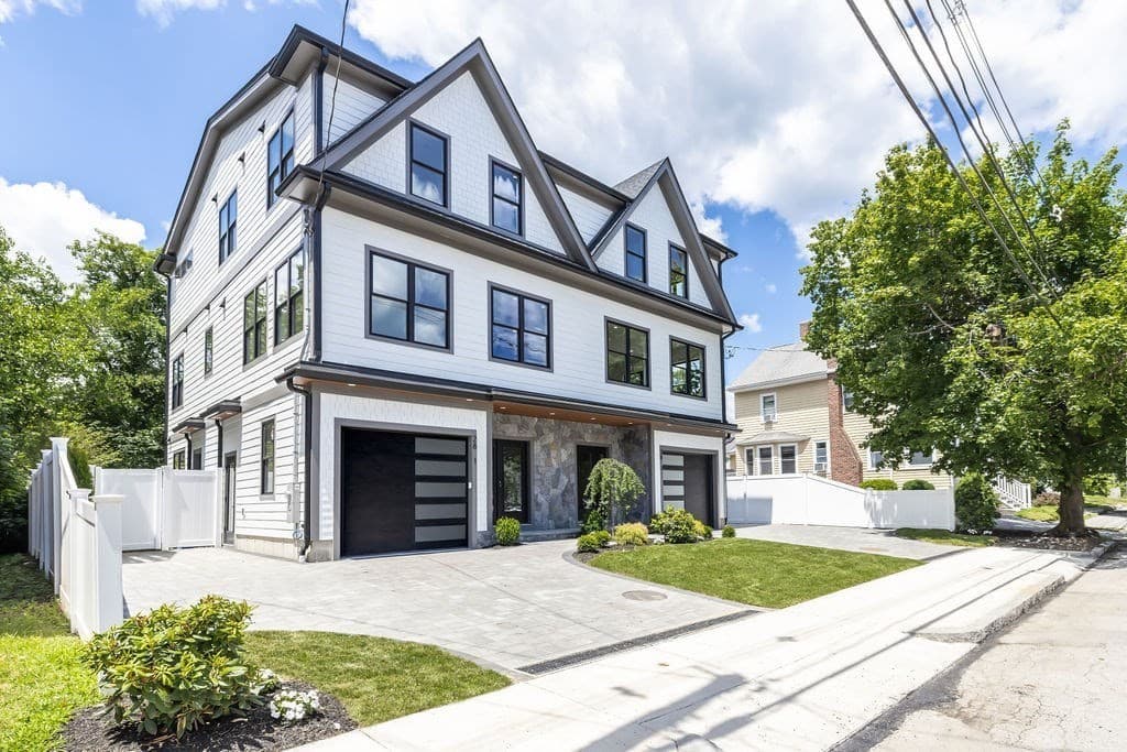 Condominium at 28 Howard St # 1, Waltham MA 02451, photo 20 of 21