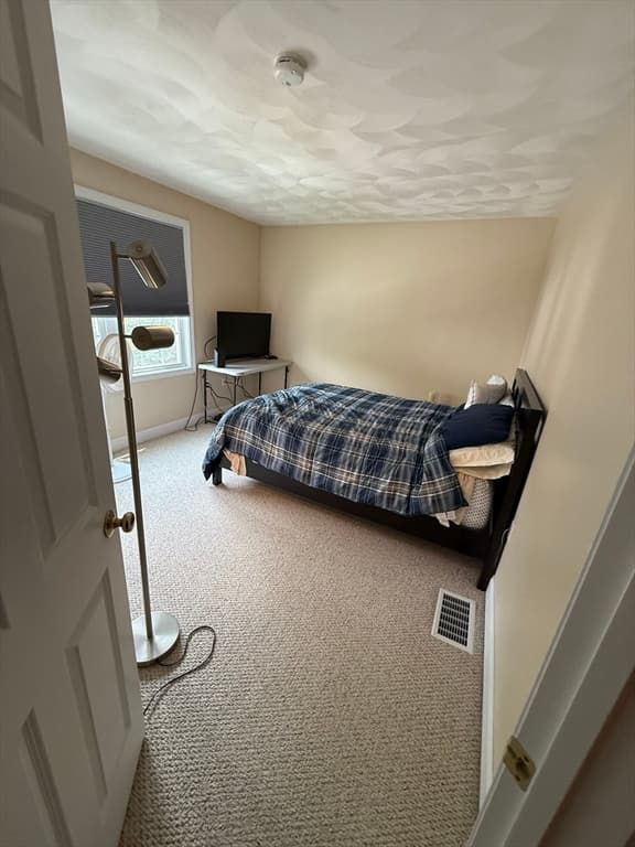 Condominium at 7 Willow St # 7, Haverhill MA 01832, photo 18 of 24