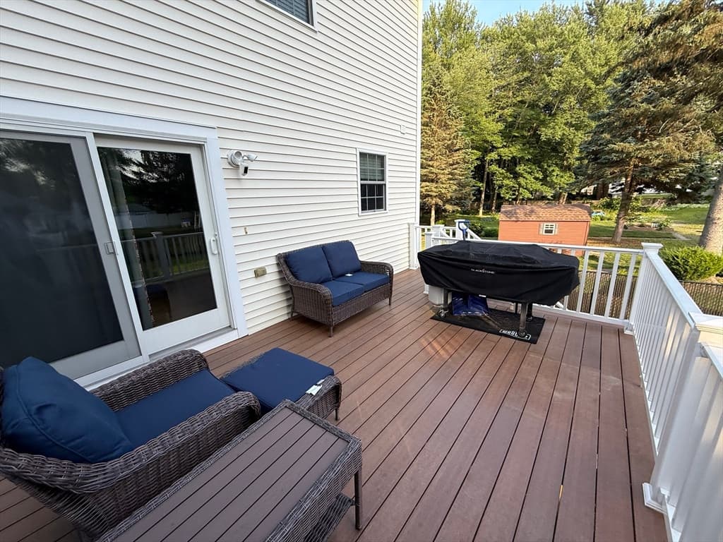 Condominium at 7 Willow St # 7, Haverhill MA 01832, photo 8 of 24