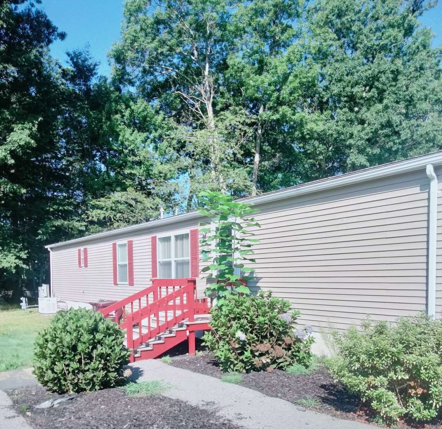 16 Hemlock Street, Rockland MA 02370