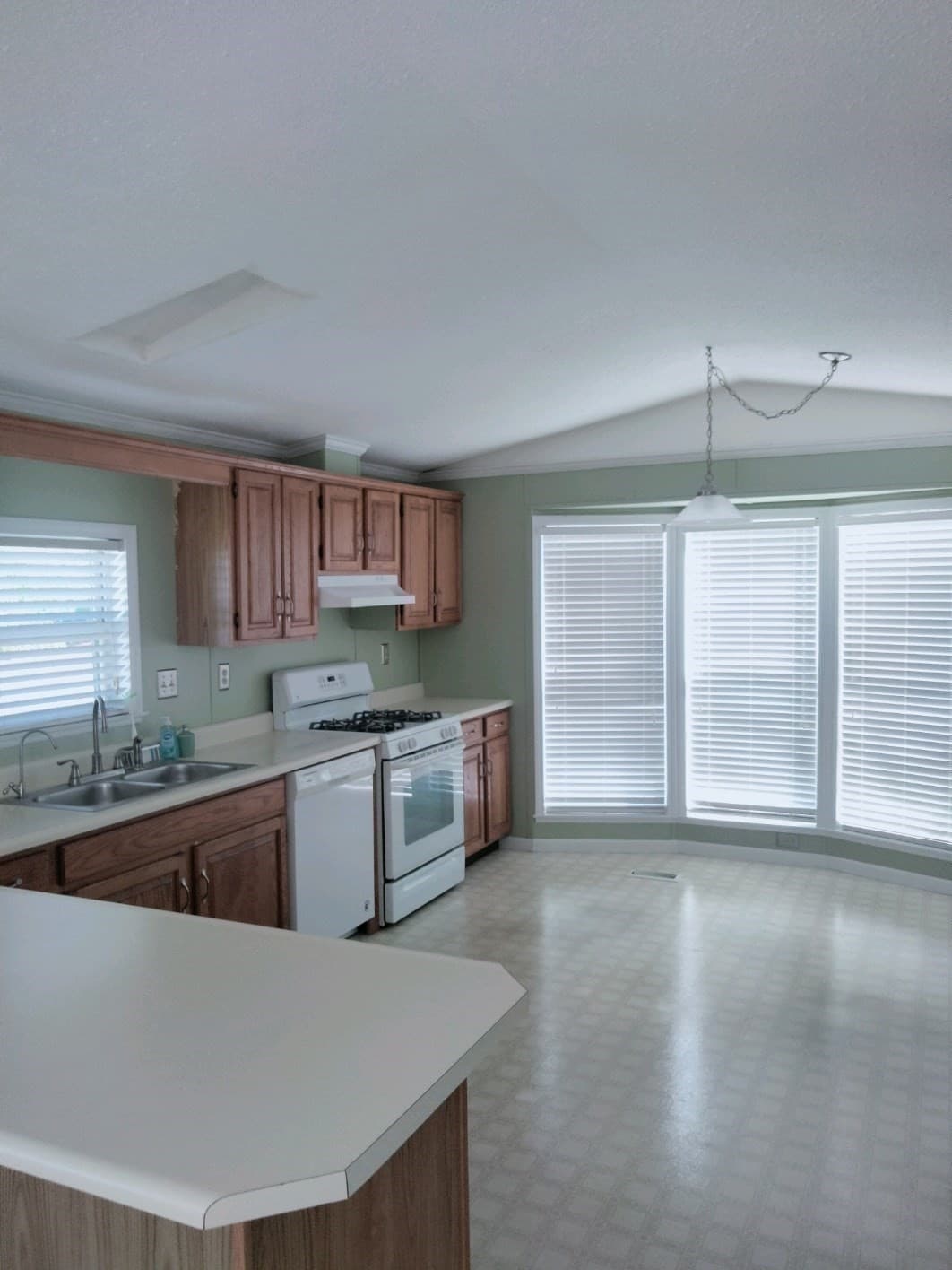Mobile Home at 16 Hemlock Street, Rockland MA 02370, Rockland, photo 5 of 30