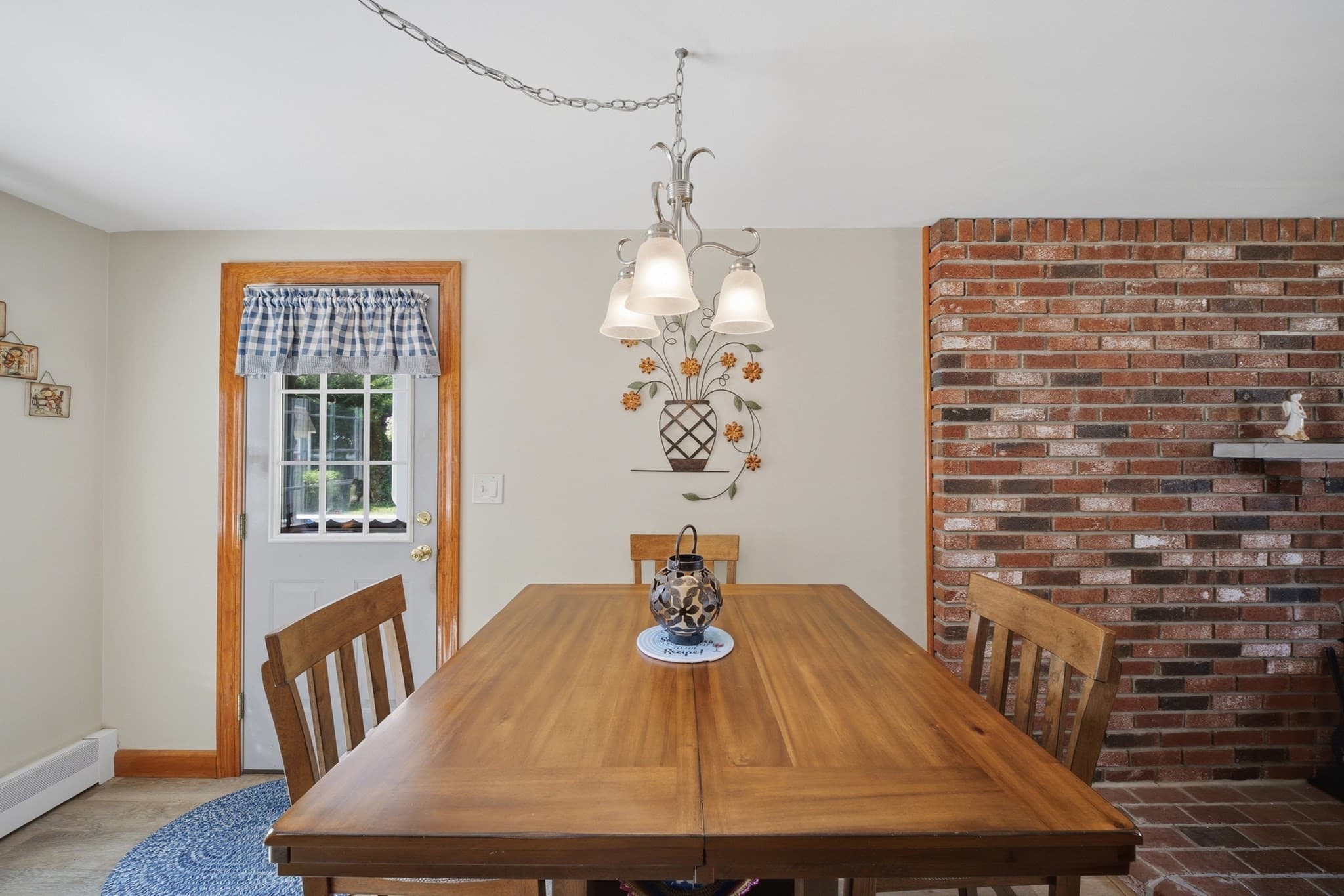 Single Family Residence at 6 Marcus Rd, Wilmington MA 01887, Wilmington, photo 9 of 34