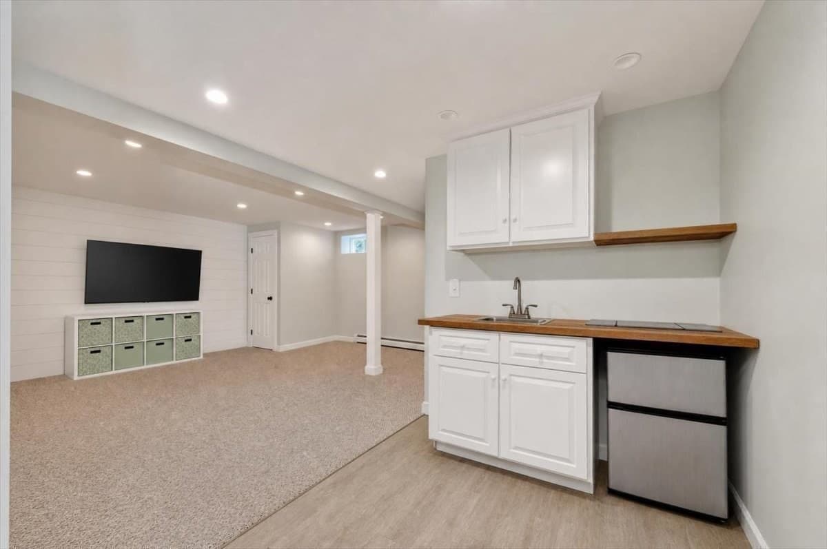 Single Family Residence at 127 Taylor St, Pembroke MA 02359, Pembroke, photo 17 of 31