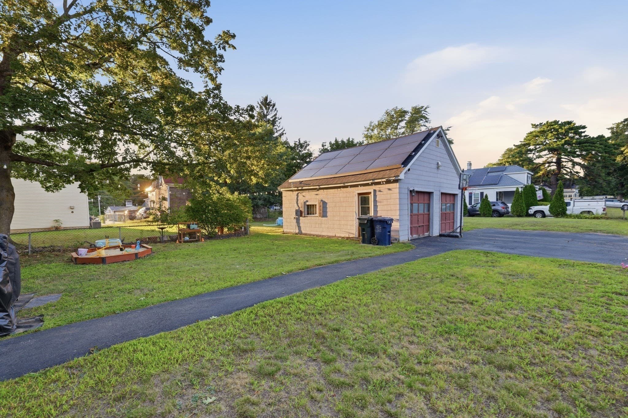 Single Family Residence at 648 Merrimack Ave, Dracut MA 01826, photo 36 of 39