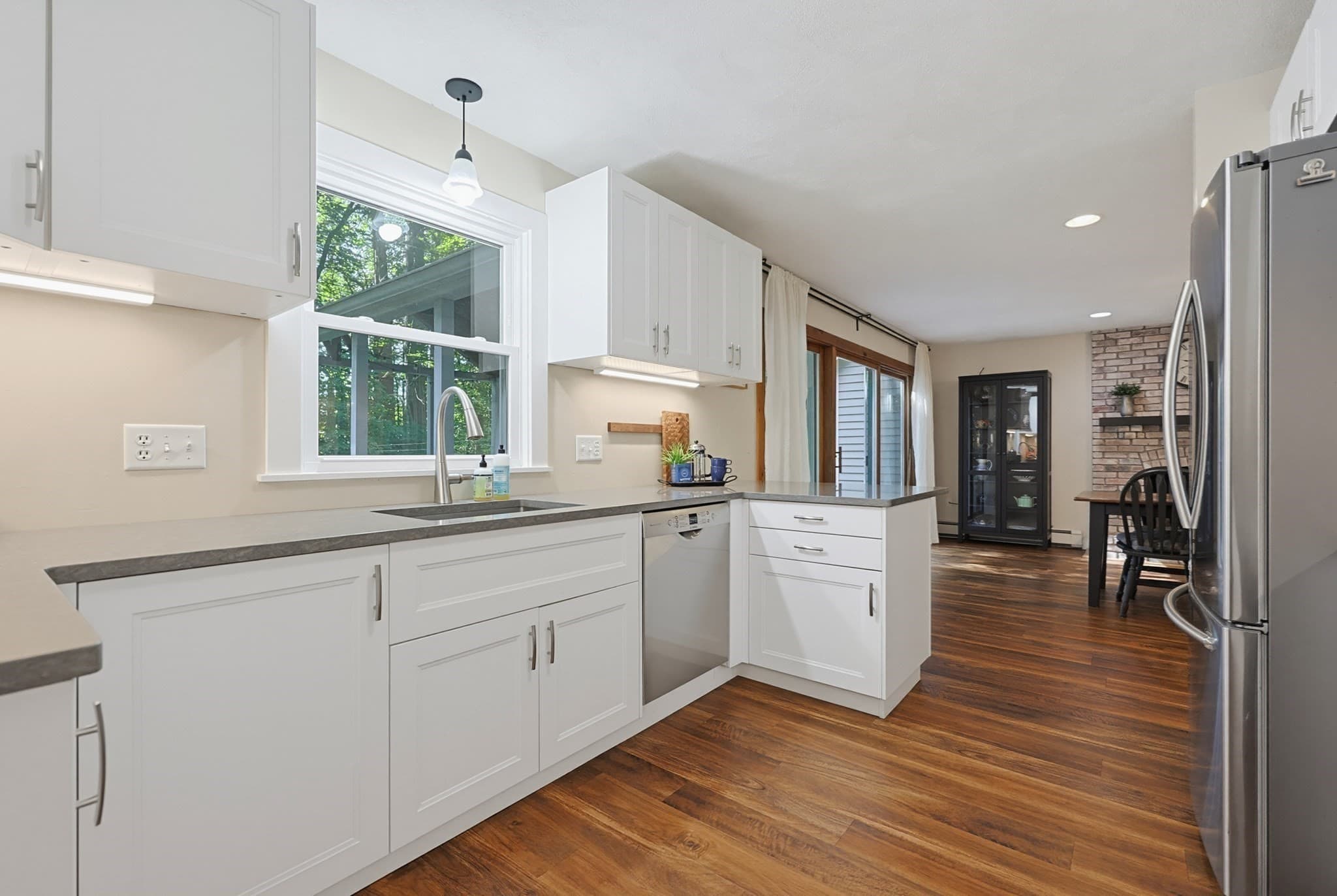 Single Family Residence at 74 Spinning Wheel Dr, Uxbridge MA 01569, Uxbridge, photo 13 of 42