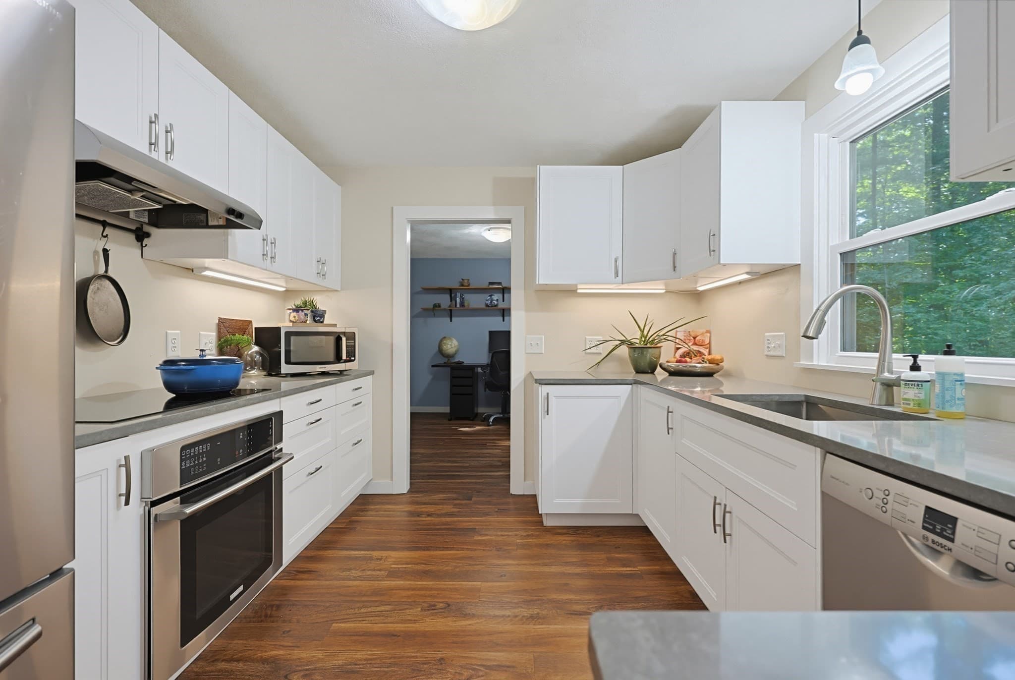 Single Family Residence at 74 Spinning Wheel Dr, Uxbridge MA 01569, Uxbridge, photo 12 of 42