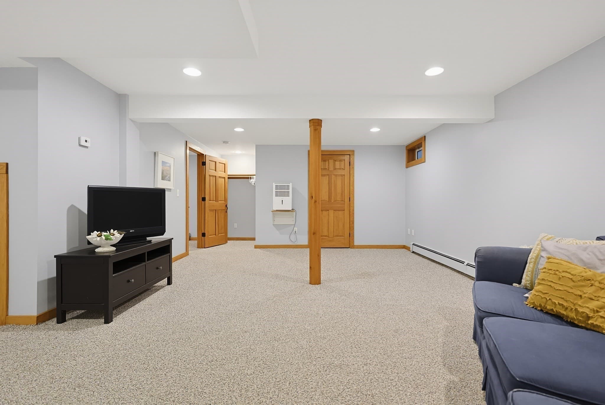Single Family Residence at 74 Spinning Wheel Dr, Uxbridge MA 01569, Uxbridge, photo 30 of 42