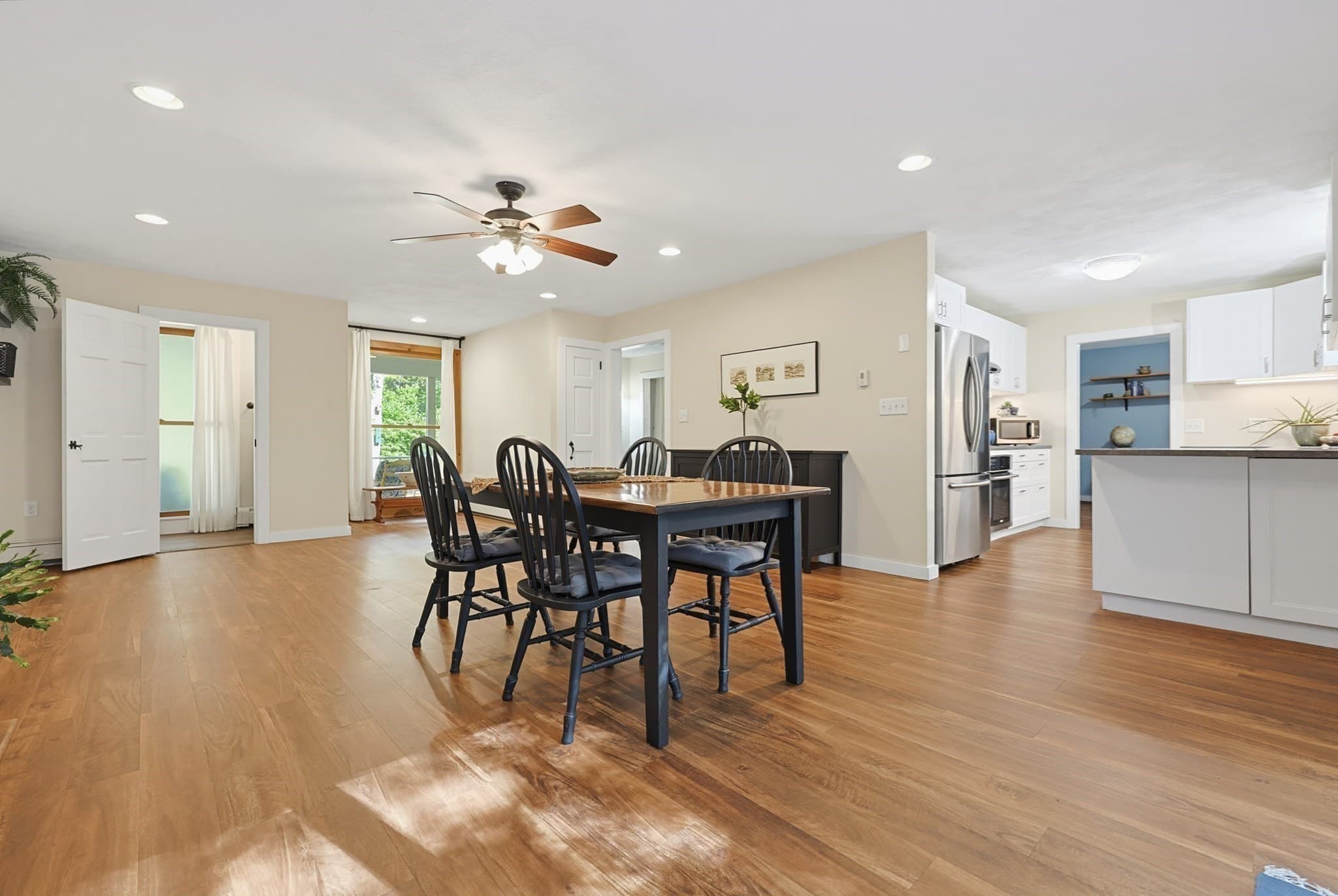 Single Family Residence at 74 Spinning Wheel Dr, Uxbridge MA 01569, Uxbridge, photo 15 of 42