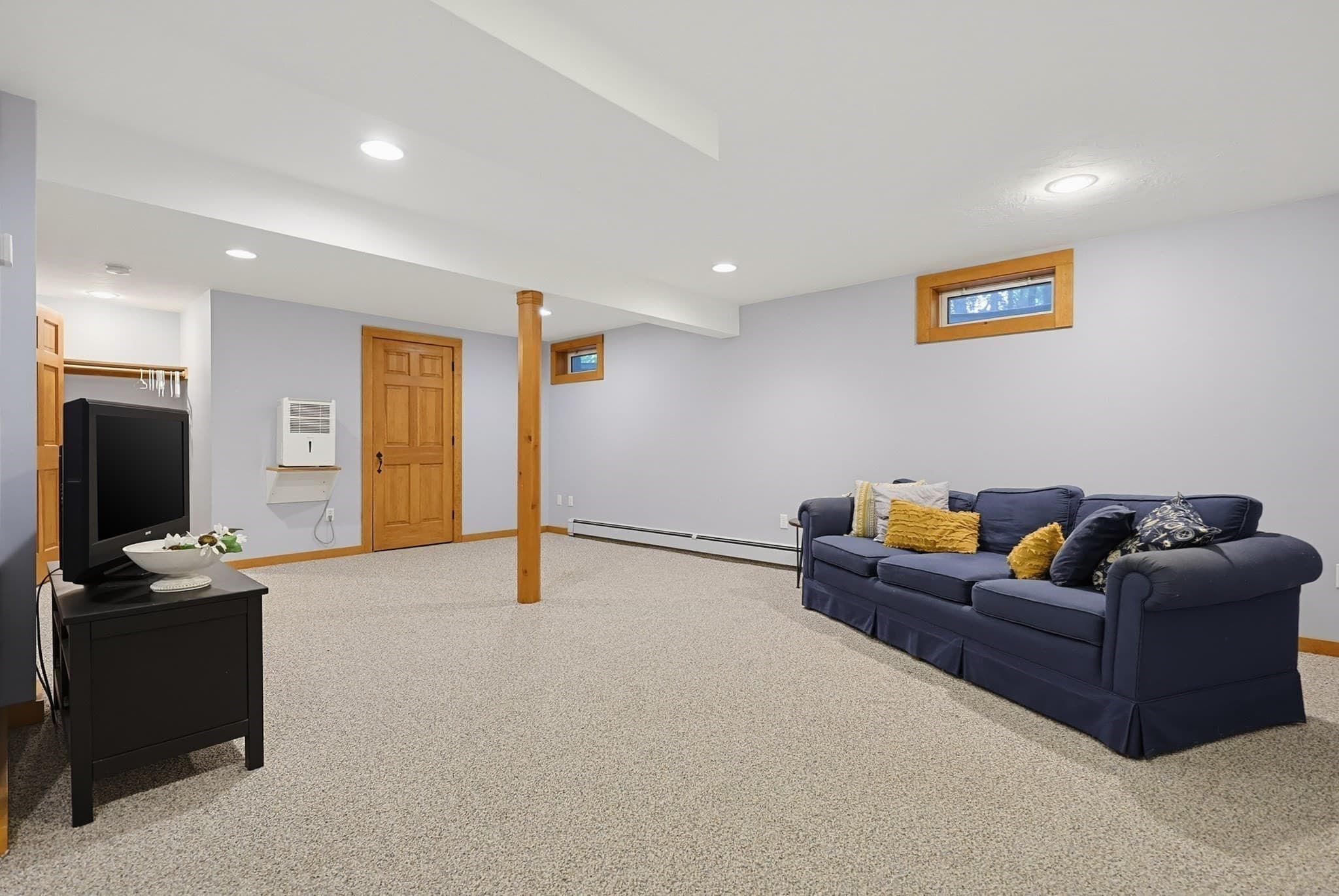 Single Family Residence at 74 Spinning Wheel Dr, Uxbridge MA 01569, Uxbridge, photo 31 of 42