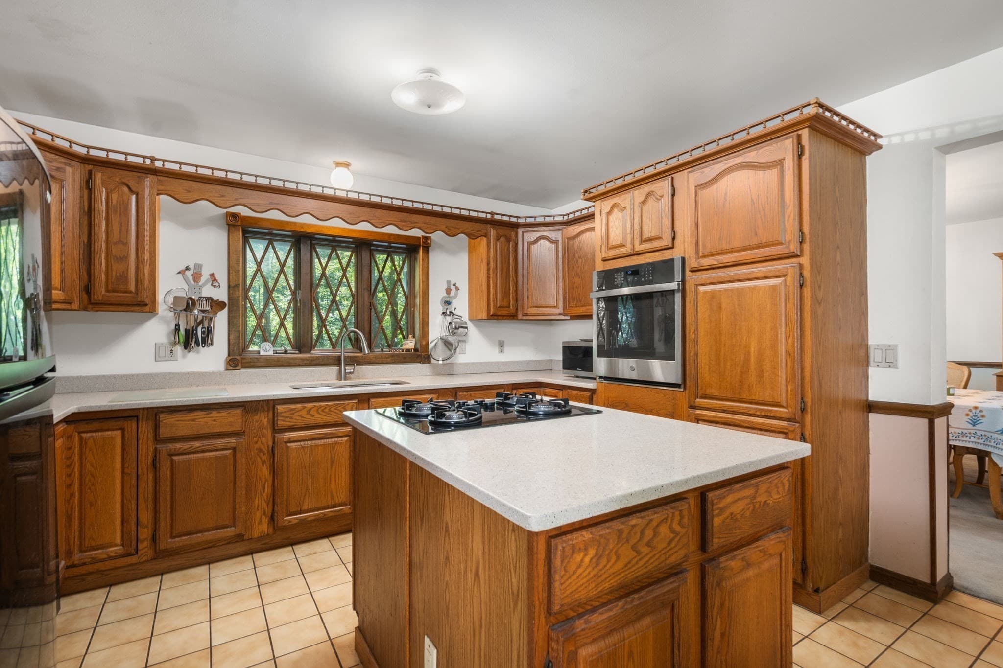 Single Family Residence at 73 Main St, Sutton MA 01590, Sutton, photo 6 of 40