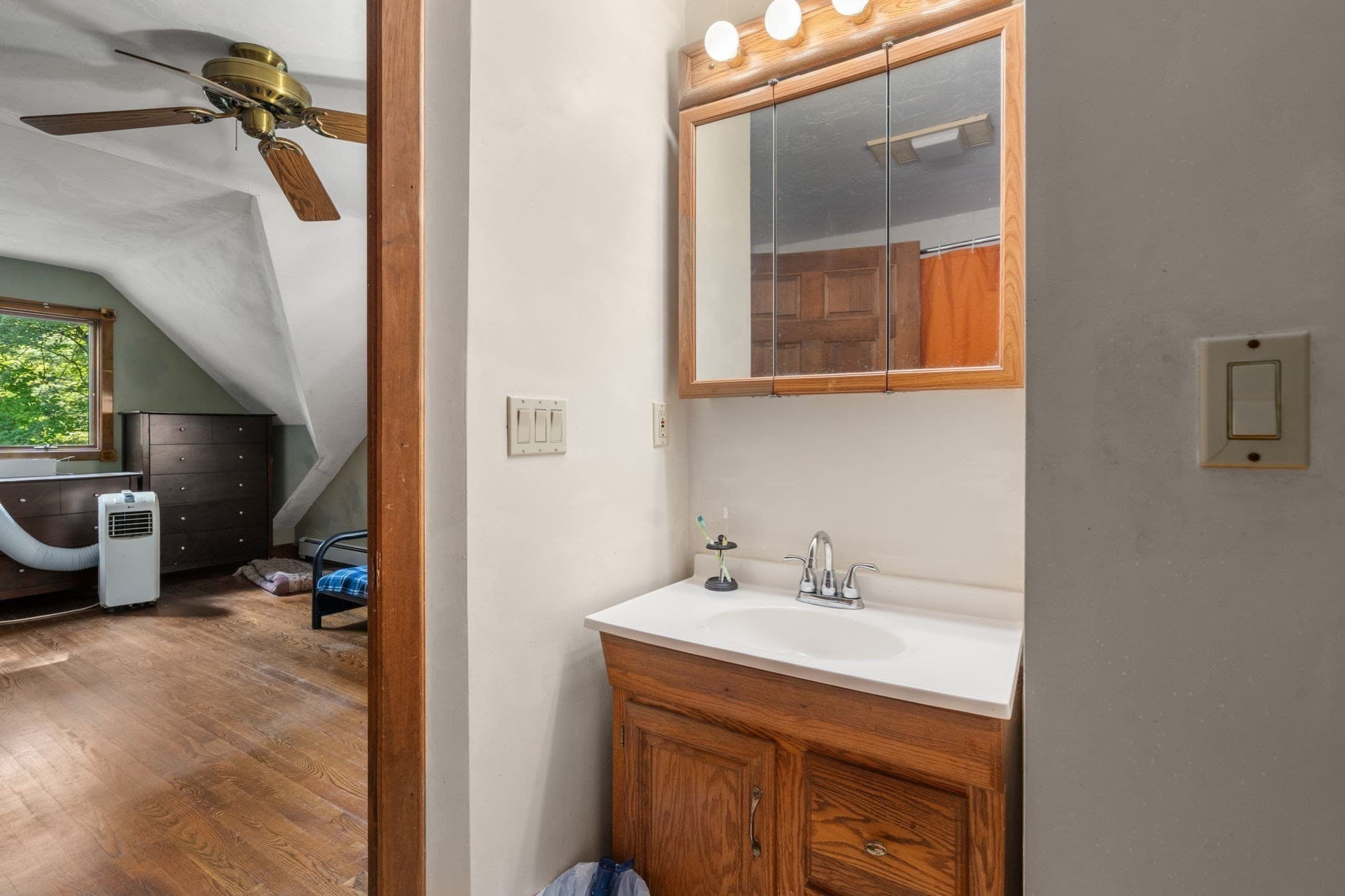 Single Family Residence at 73 Main St, Sutton MA 01590, Sutton, photo 24 of 40