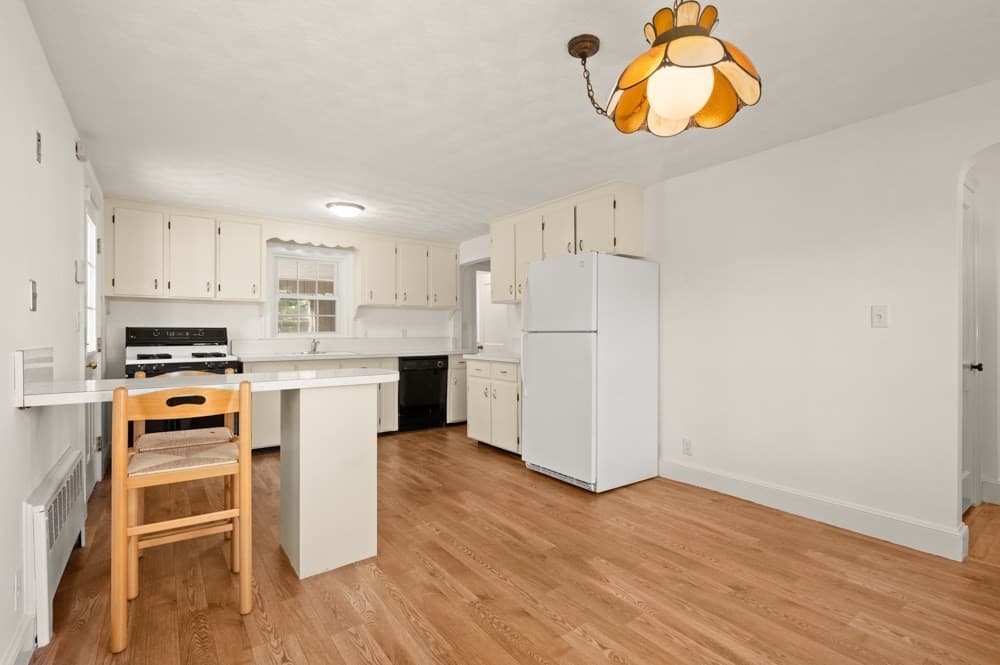 Single Family Residence at 33 Wilson Rd, Stoneham MA 02180, Stoneham, photo 5 of 39